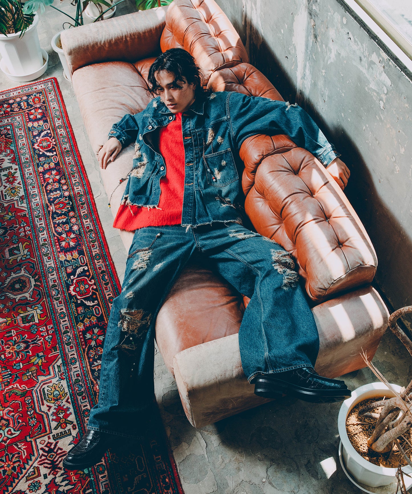 CHAIN DAMEGE DENIM PANTS