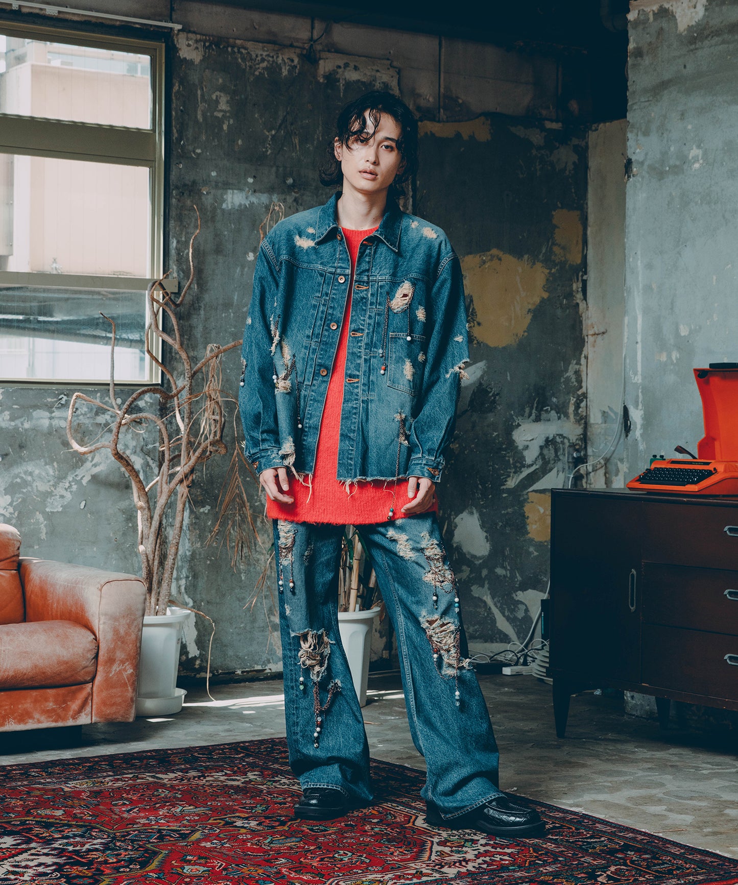 CHAIN DAMEGE DENIM PANTS