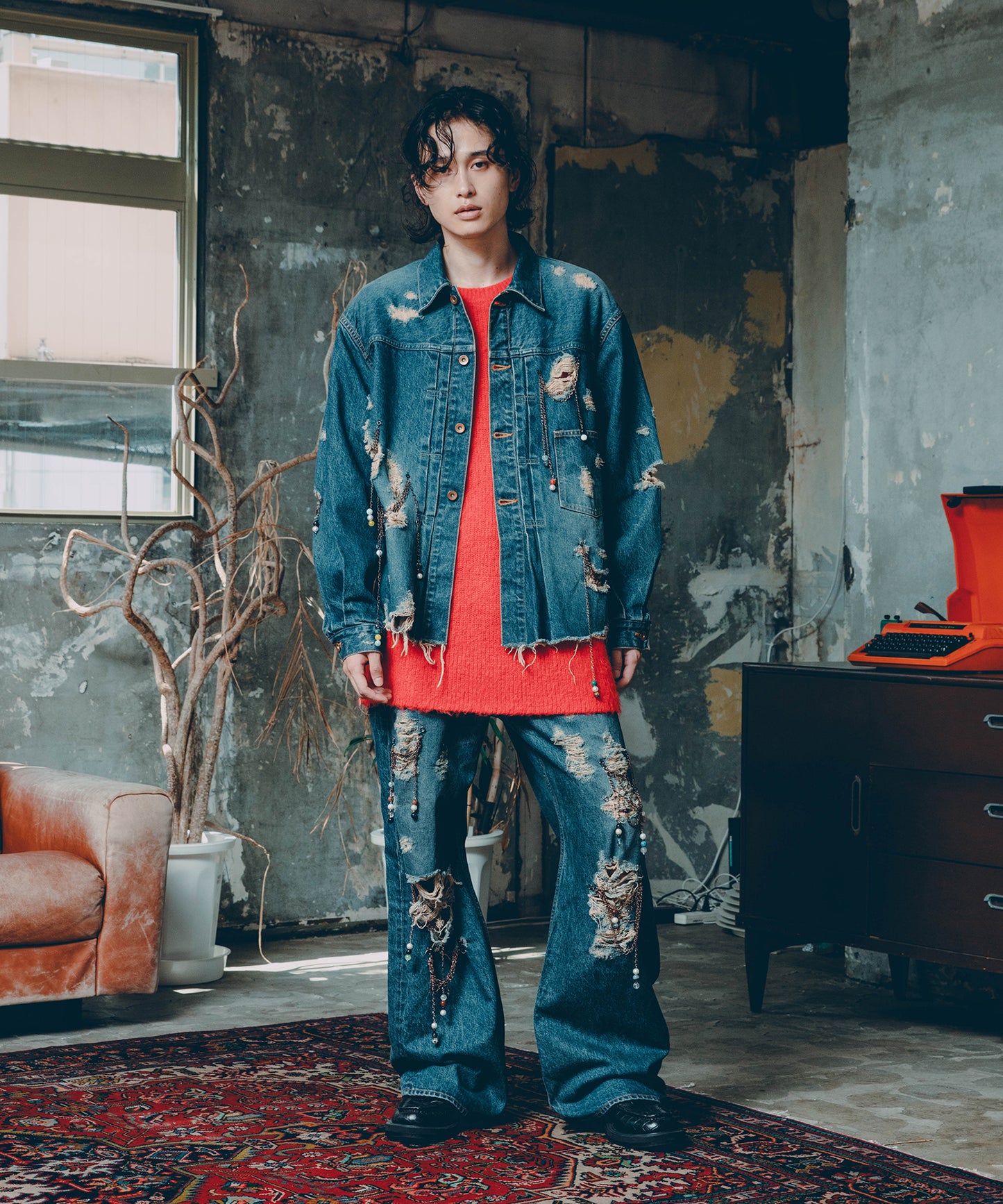 CHAIN DAMEGE DENIM PANTS