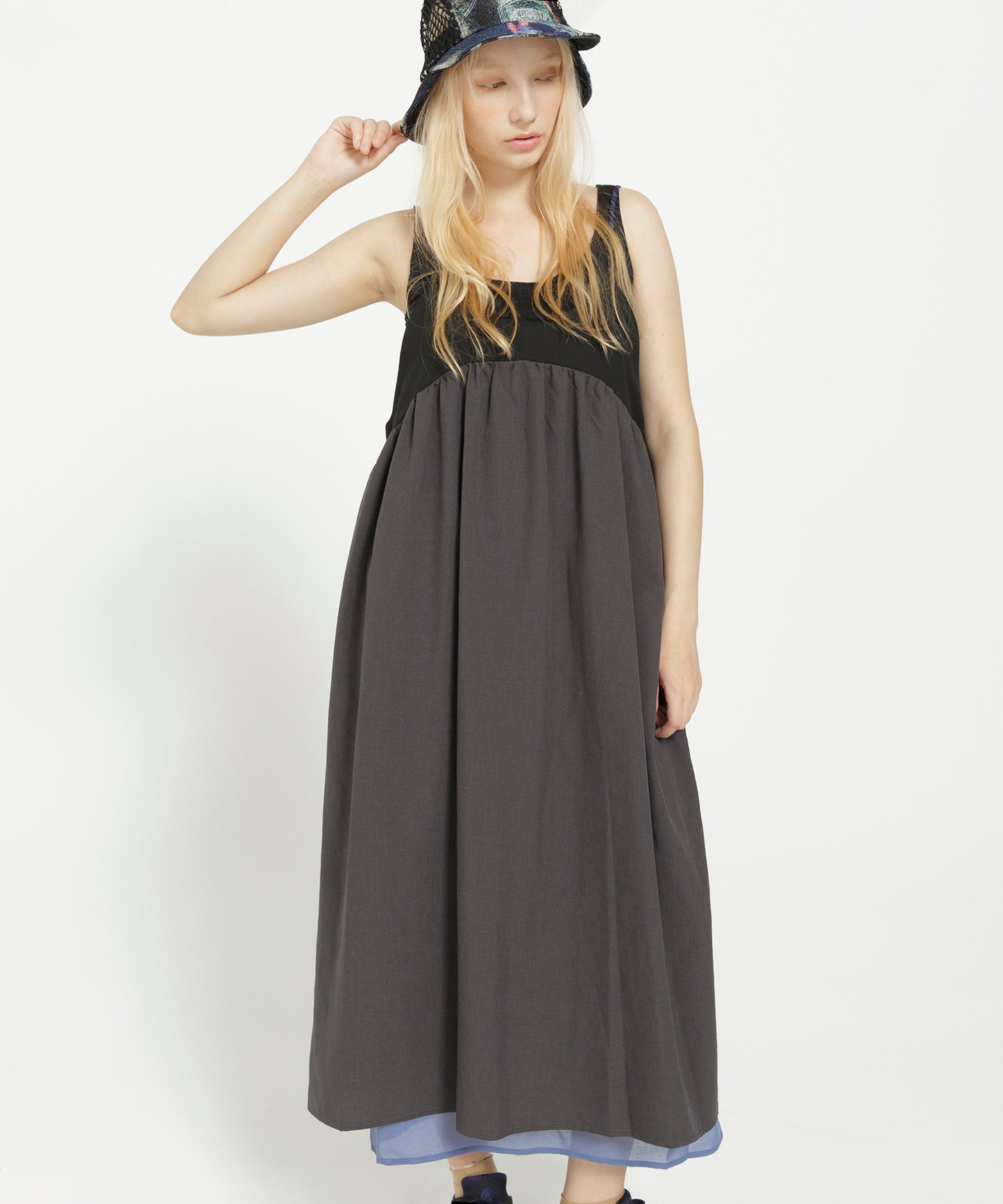 MELTING COLOR ONE-PIECE