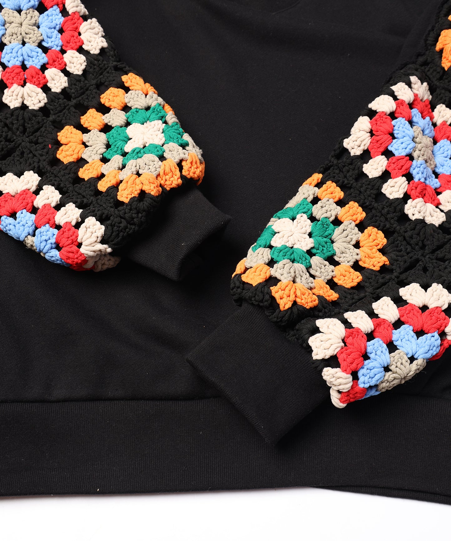 CROCHET SLEEVE SWEAT