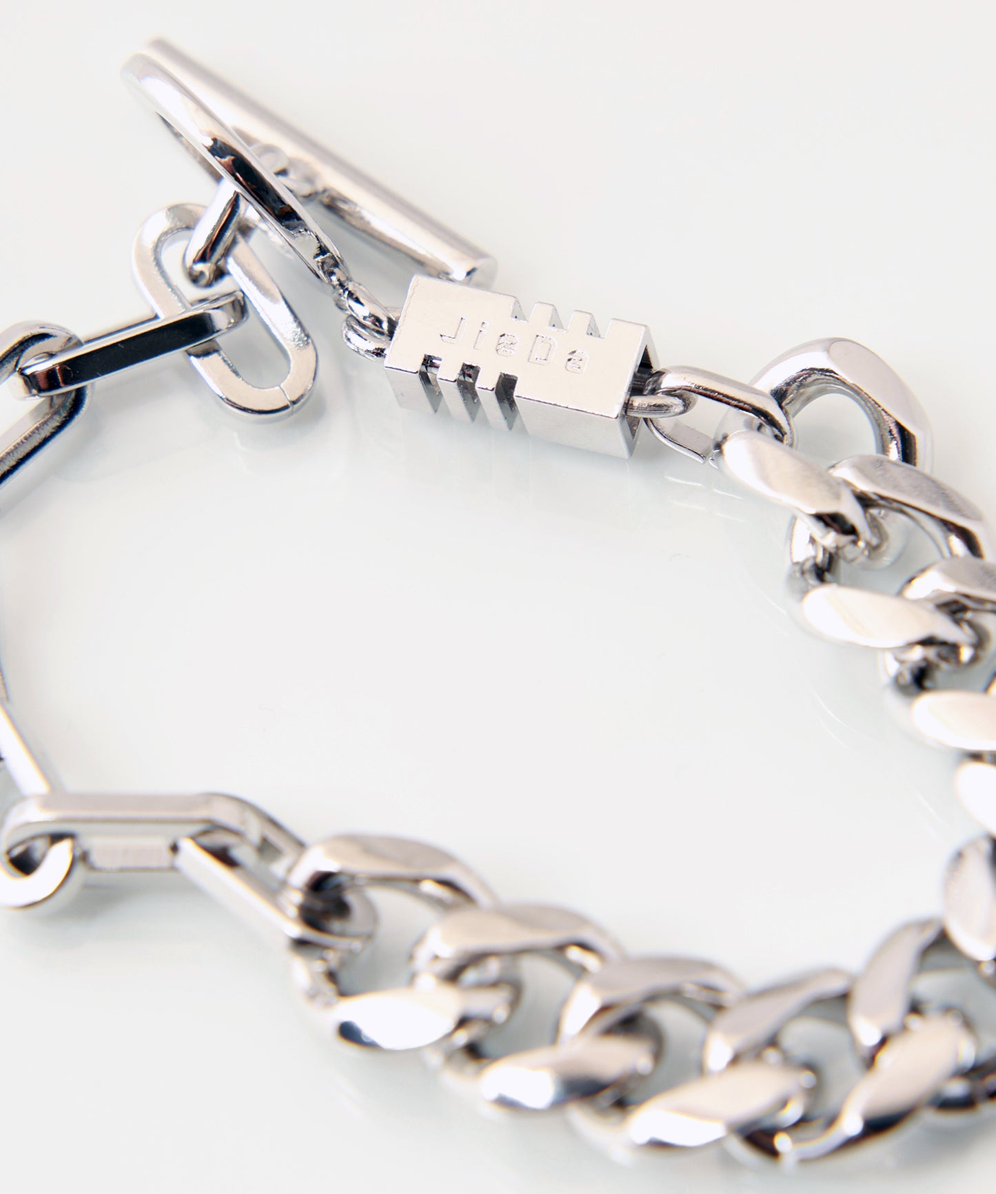 SWITCHING BRACELET A