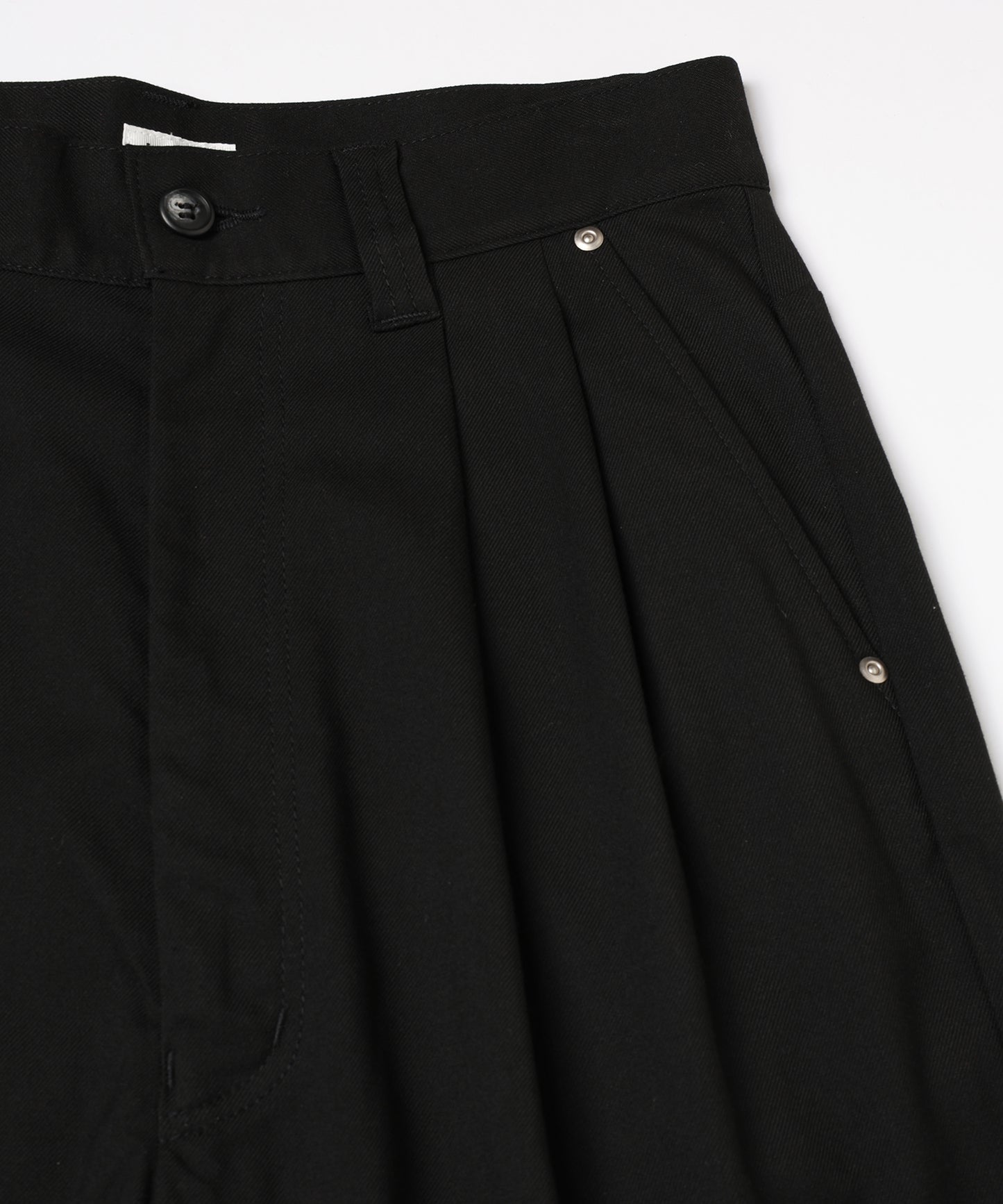 TWO TUCK SLACKS