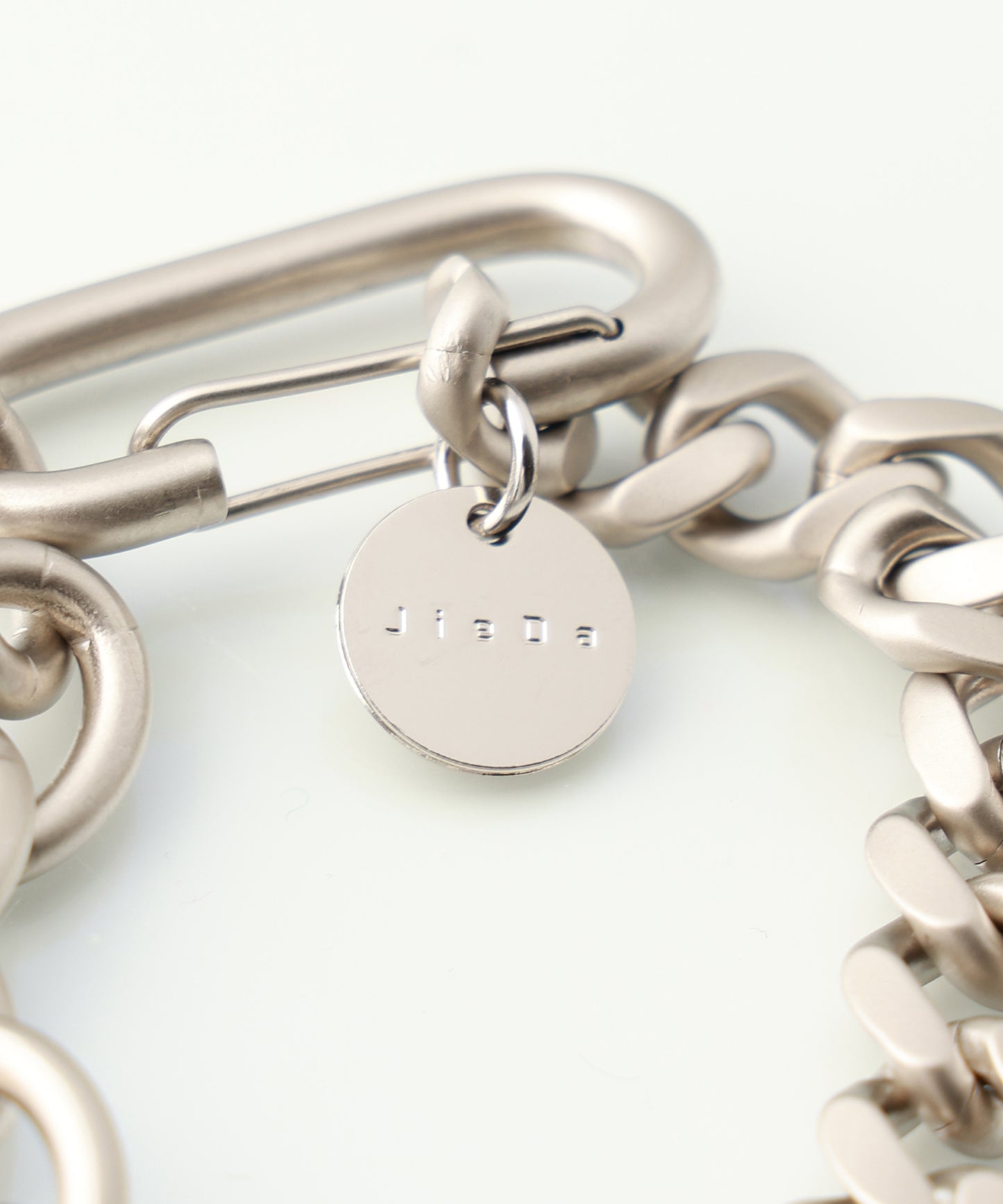 WIDE SWITCHING BRACELET