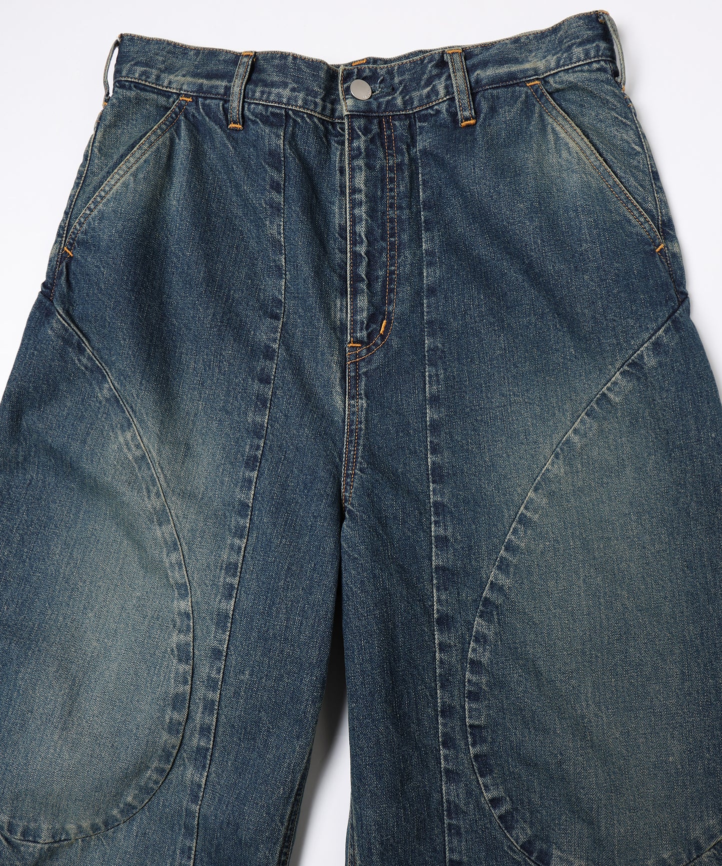 CURVE OVER DENIM