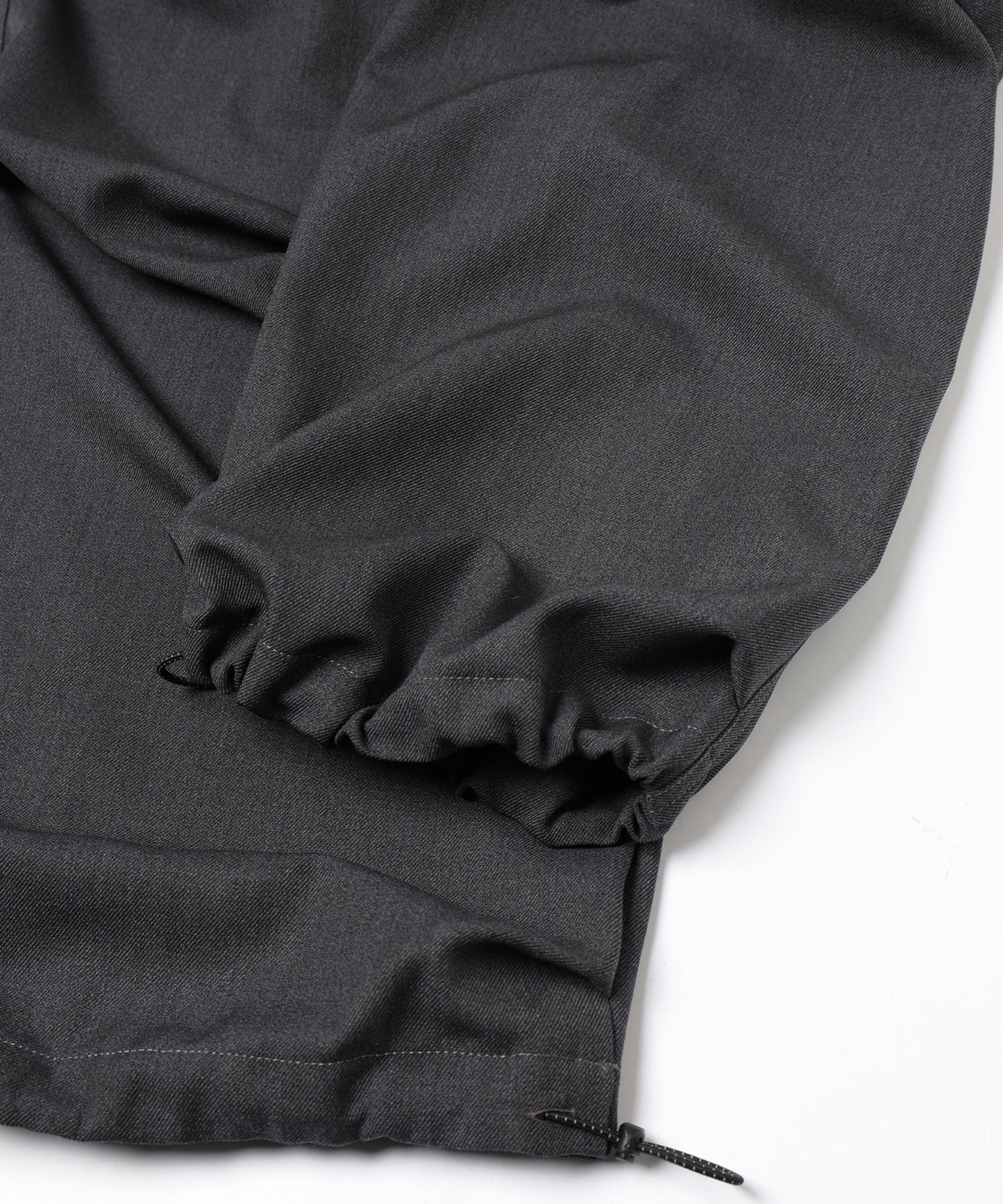 LOOSE PARACHUTE PANTS