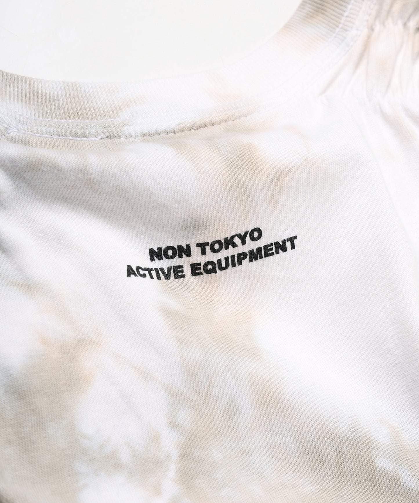 GATHER SHOULDER TIE-DYE ONE-PIECE