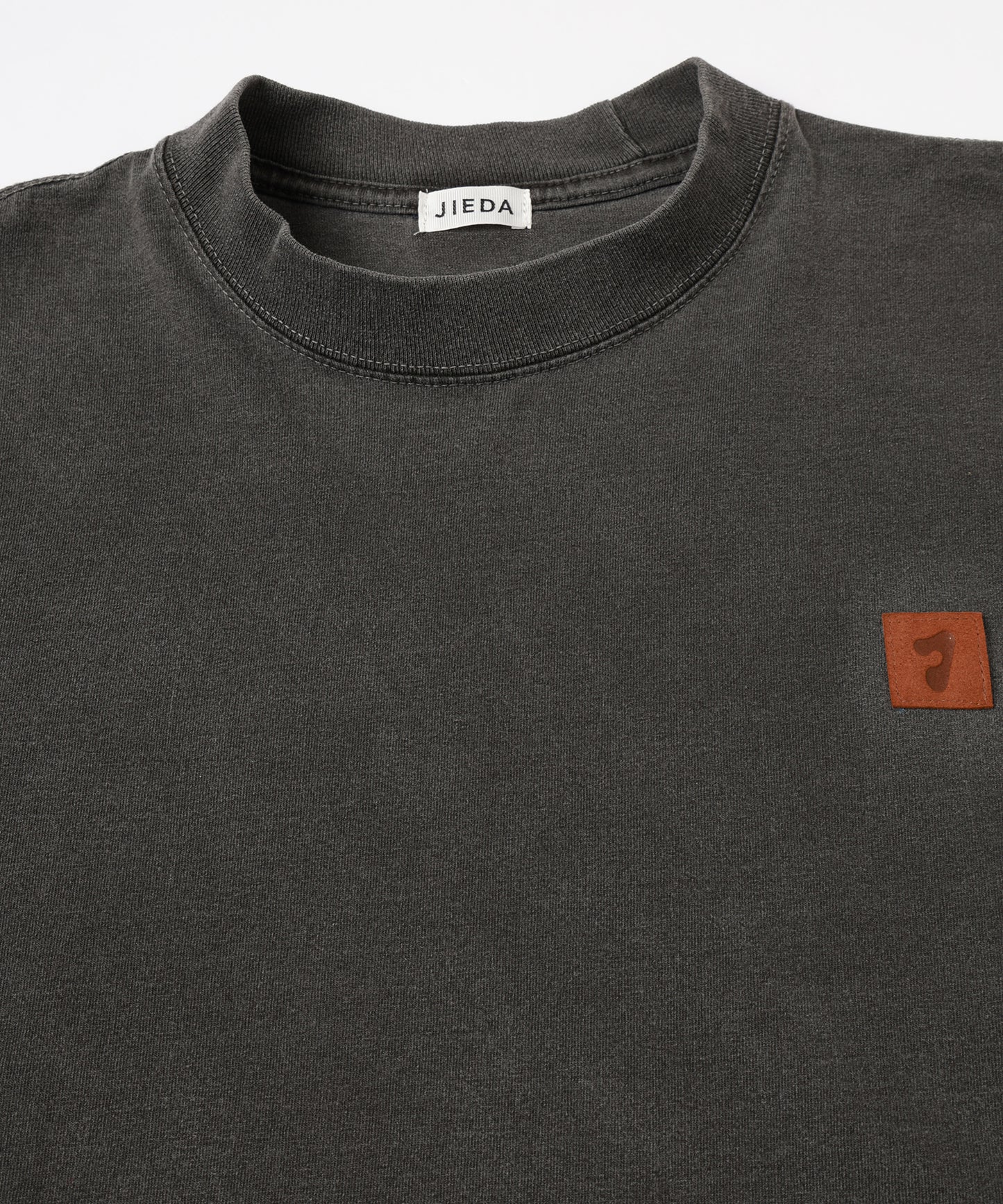J LOGO PATCH TEE