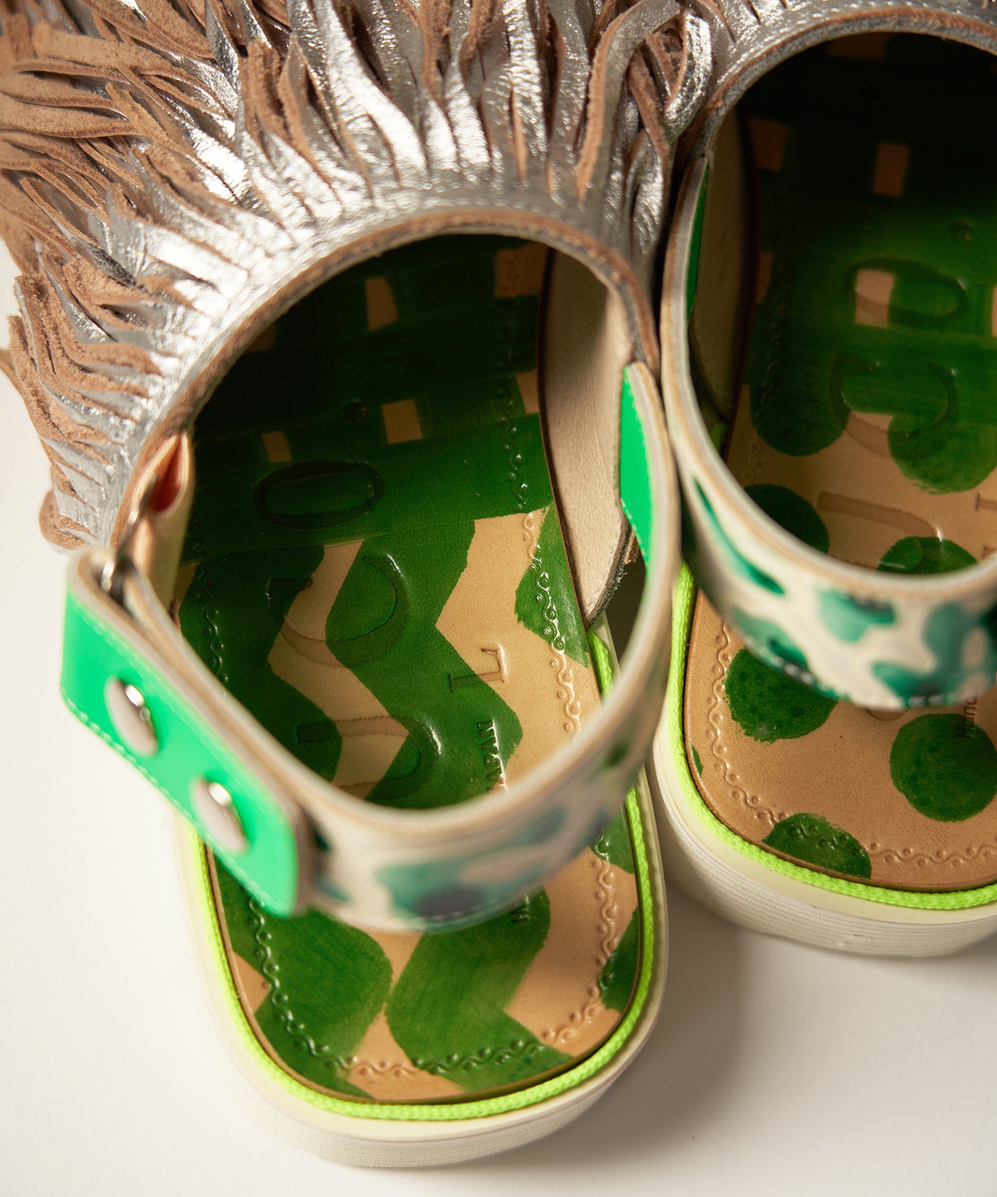 あなたのくせっ毛サンダル_Green×White sole