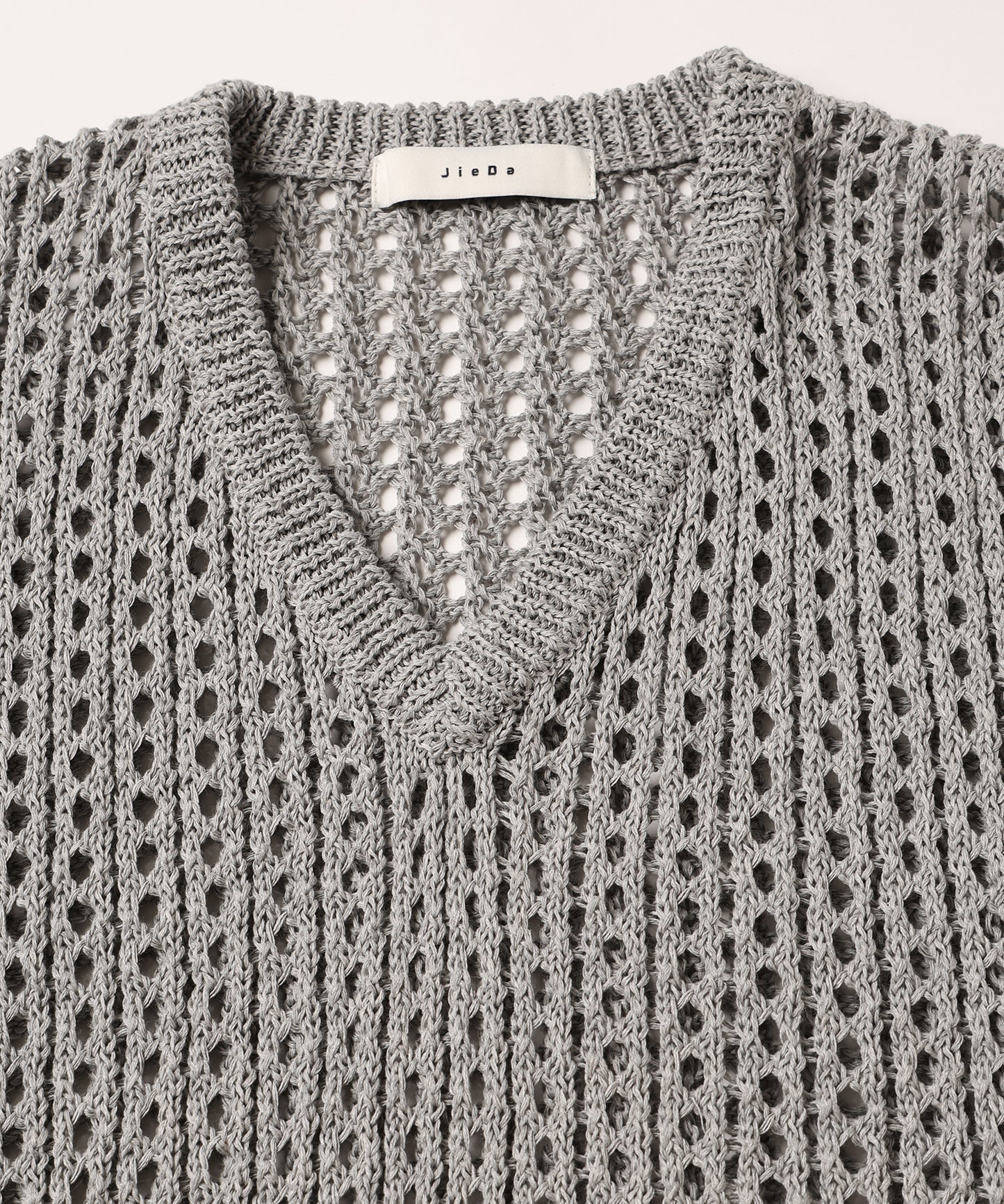KNIT VEST