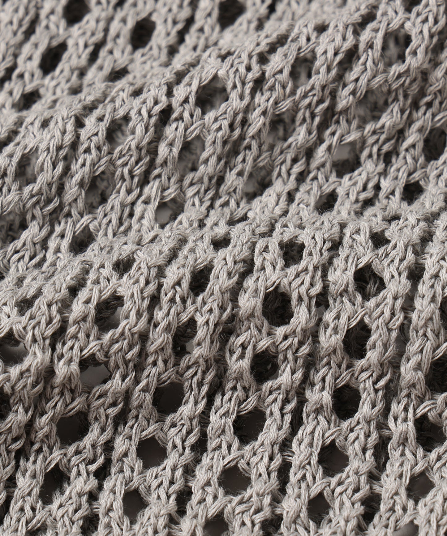 KNIT VEST