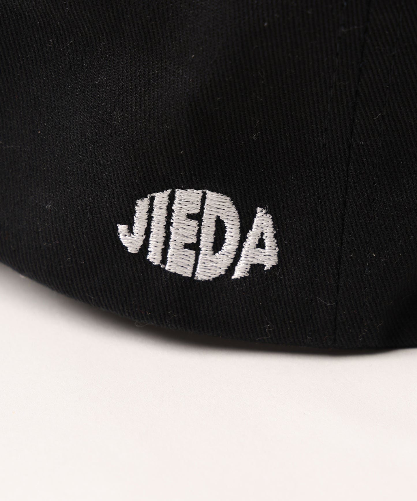 J.E CAP