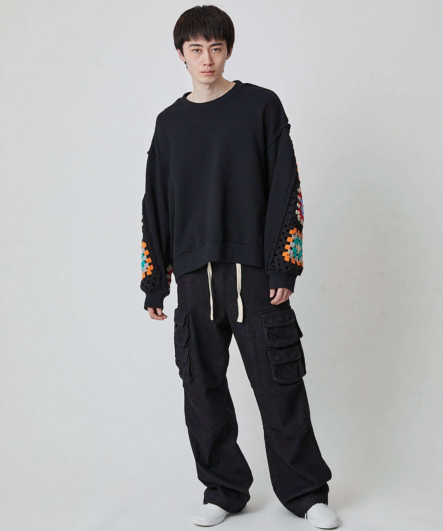 CROCHET SLEEVE SWEAT