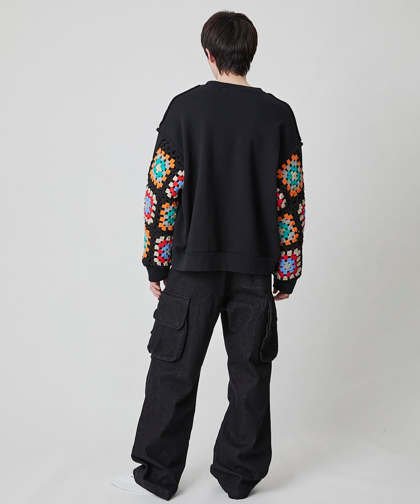CROCHET SLEEVE SWEAT