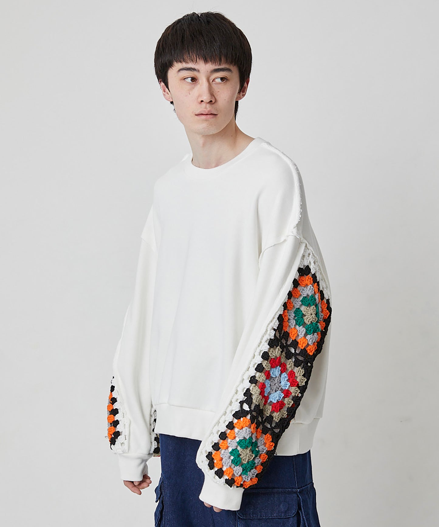 CROCHET SLEEVE SWEAT