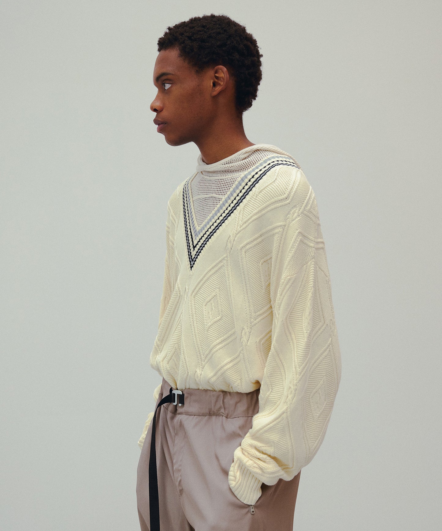 CABLE KNIT