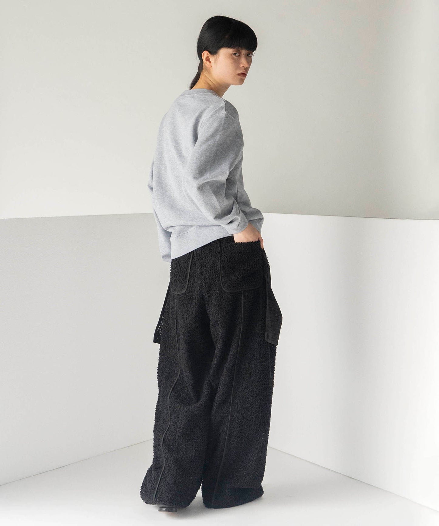 FEATHER LACE PANTS