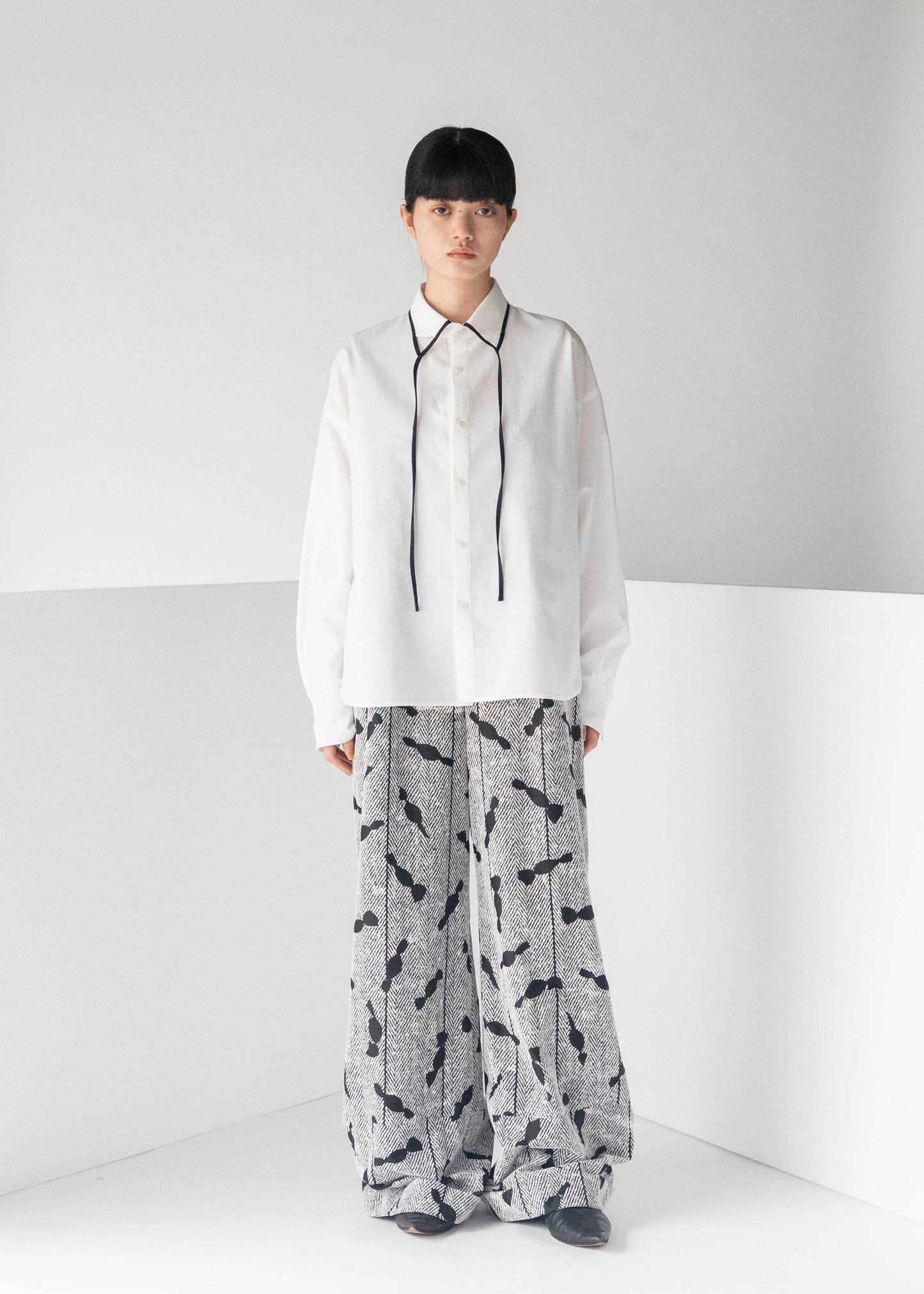NEGATIVE SPACE COLLAR SHIRT 【納期5月下旬】