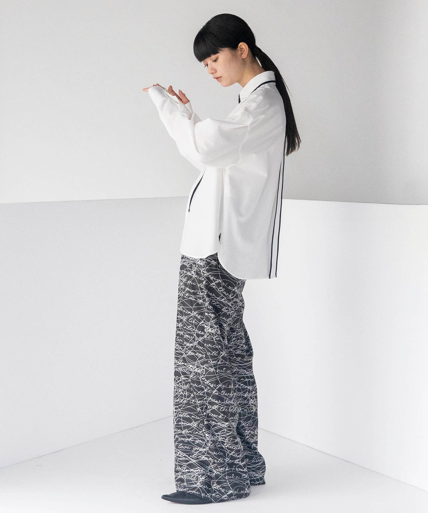 NEGATIVE SPACE COLLAR SHIRT 【納期5月下旬】