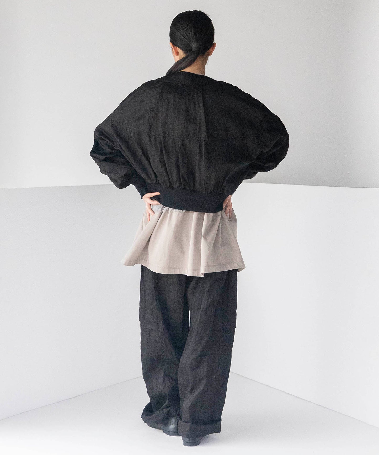 CRASH SATIN SHORT BLOUSON
