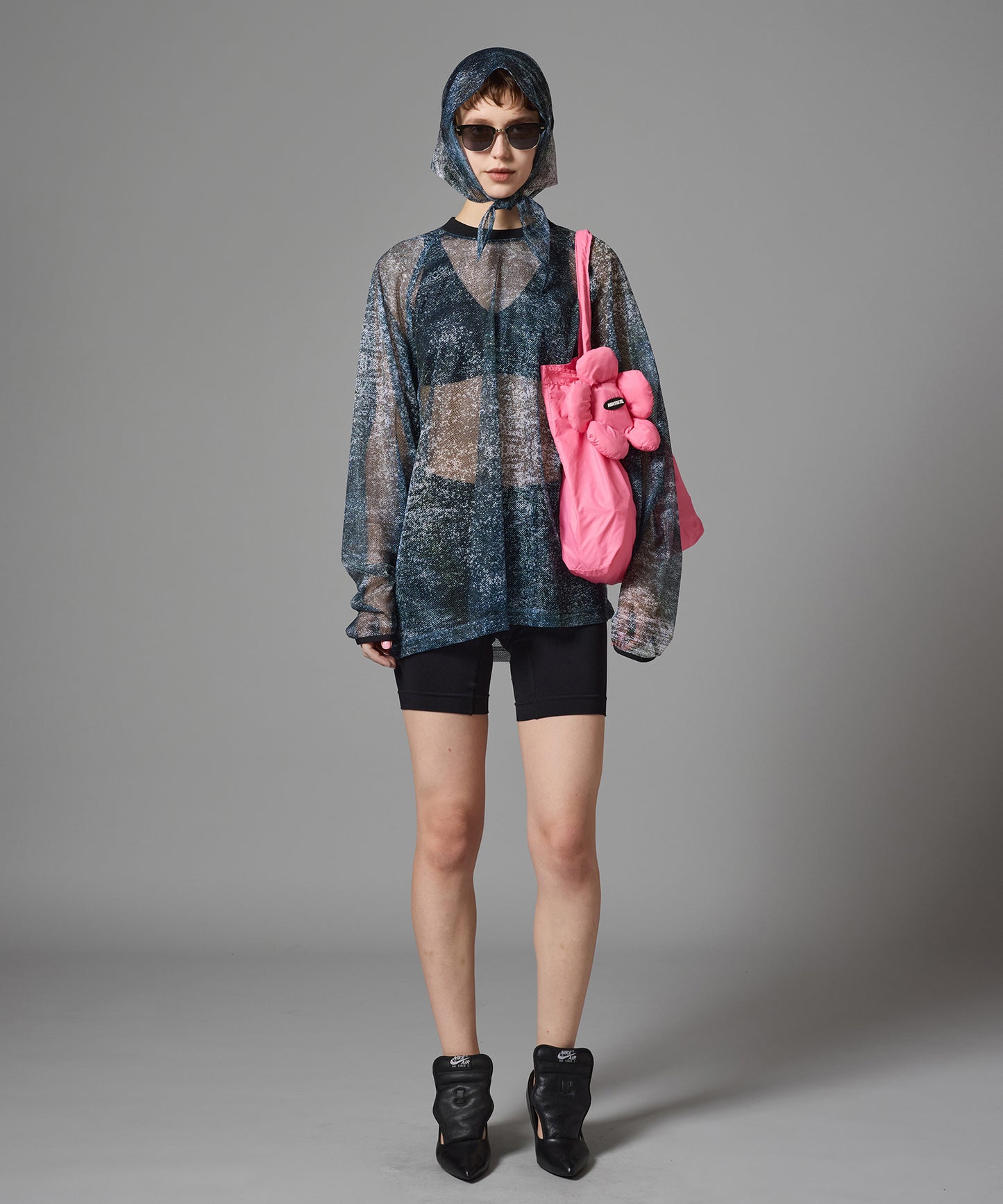 PRINT MESH PULLOVER & SCARF