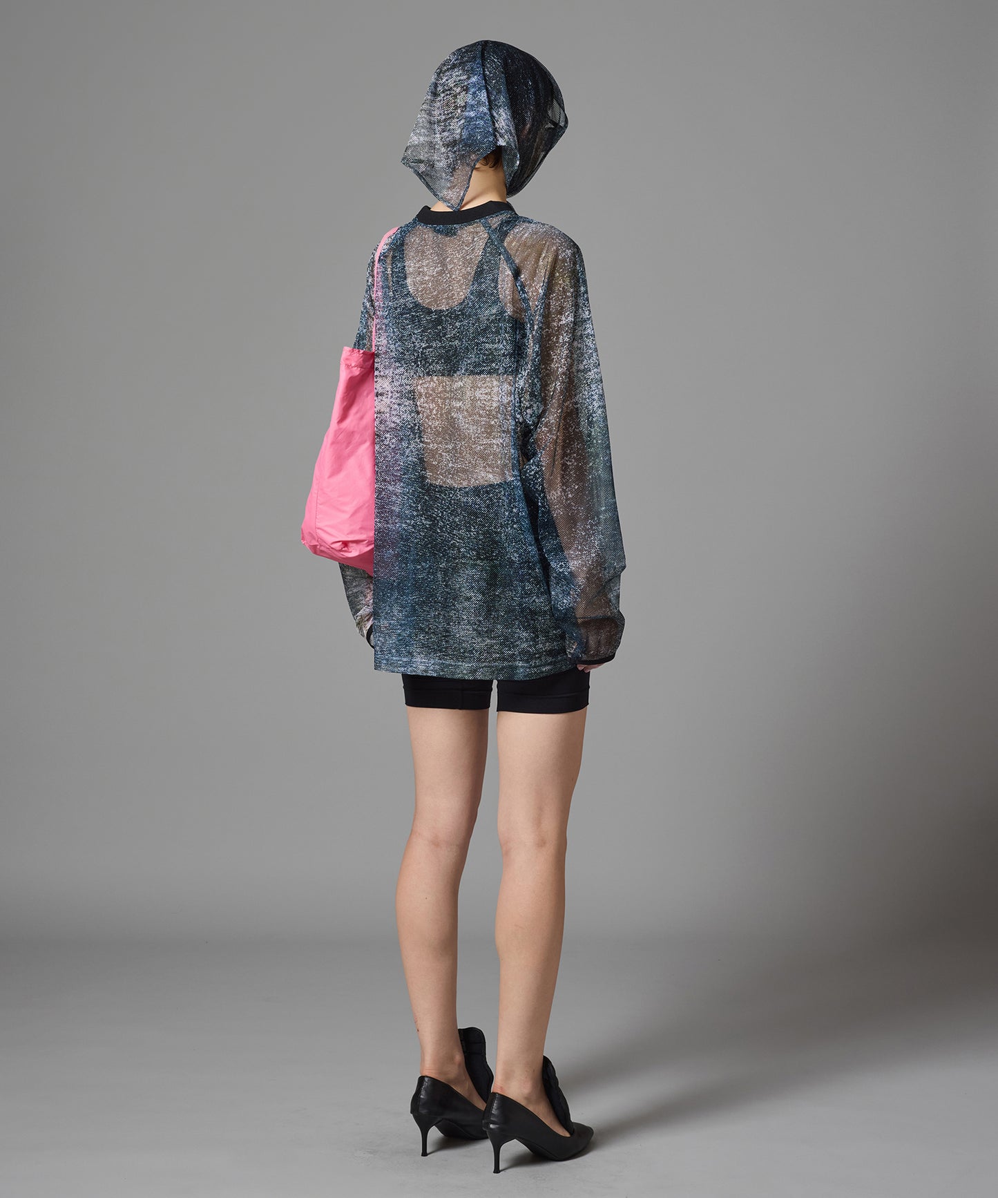 PRINT MESH PULLOVER & SCARF