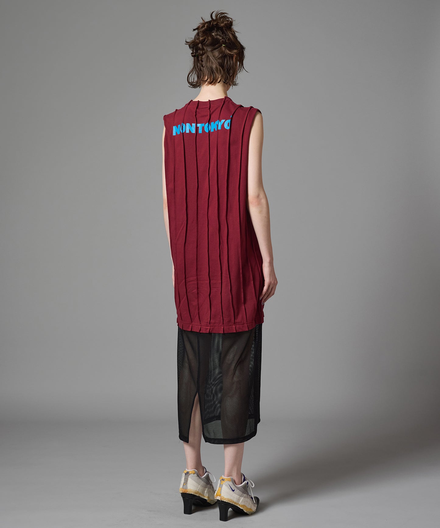 PIN TACK ONE-PIECE