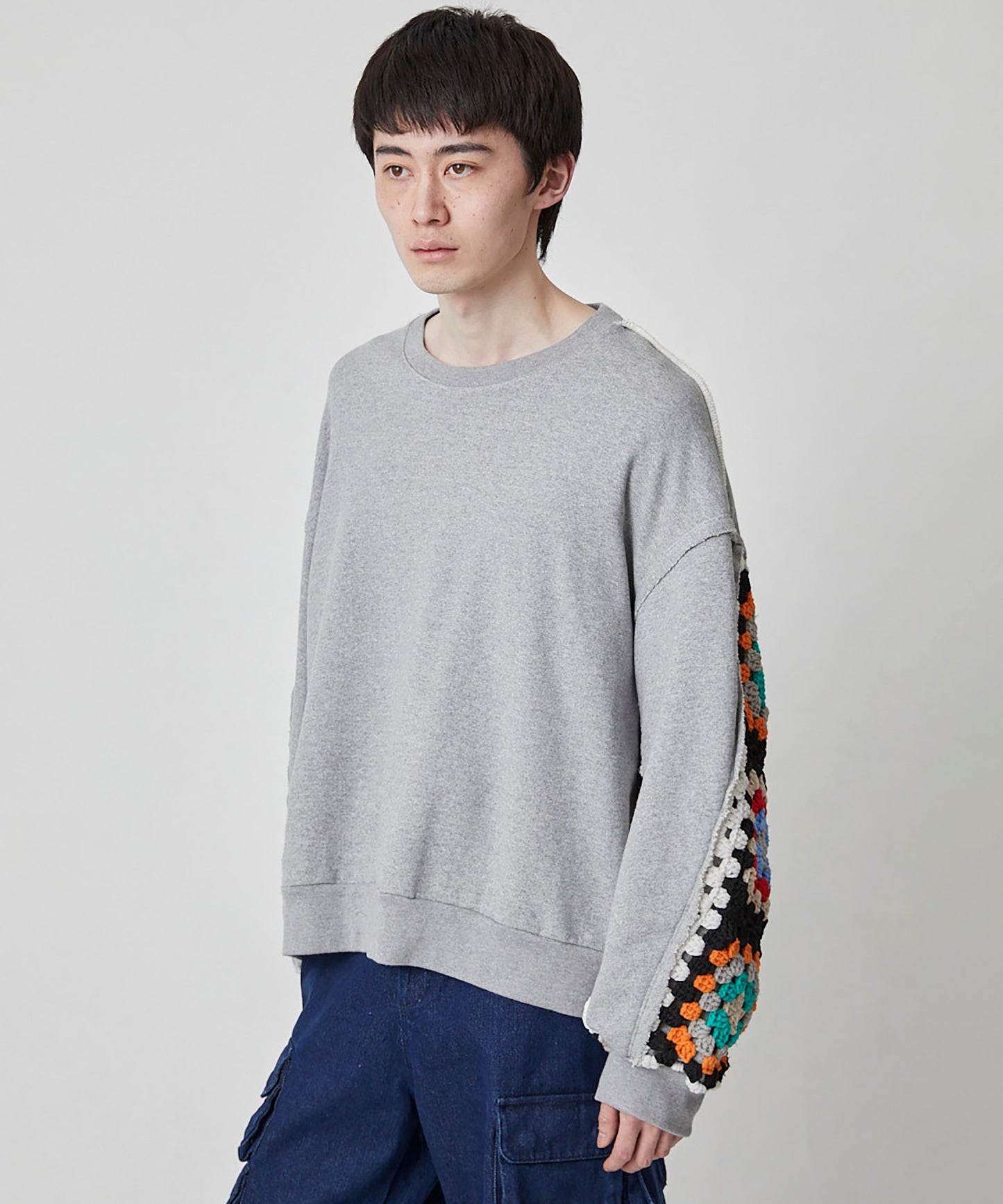 CROCHET SLEEVE SWEAT