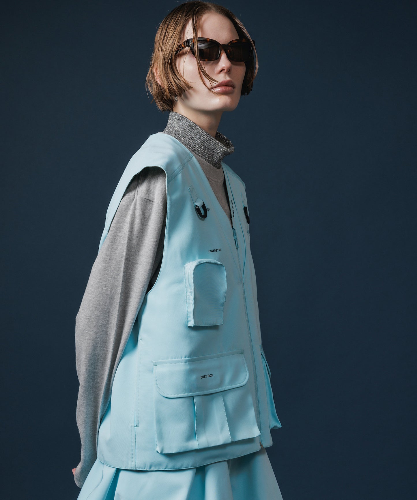 REVERSIBLE MULTI POCKET VEST 【納期9月下旬】