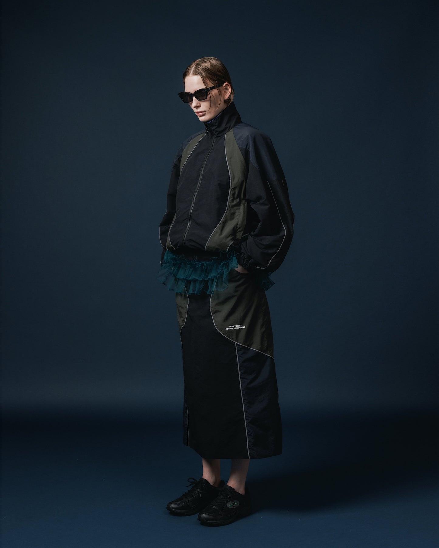 SWITCHING NYLON SKIRT 【納期9月下旬】