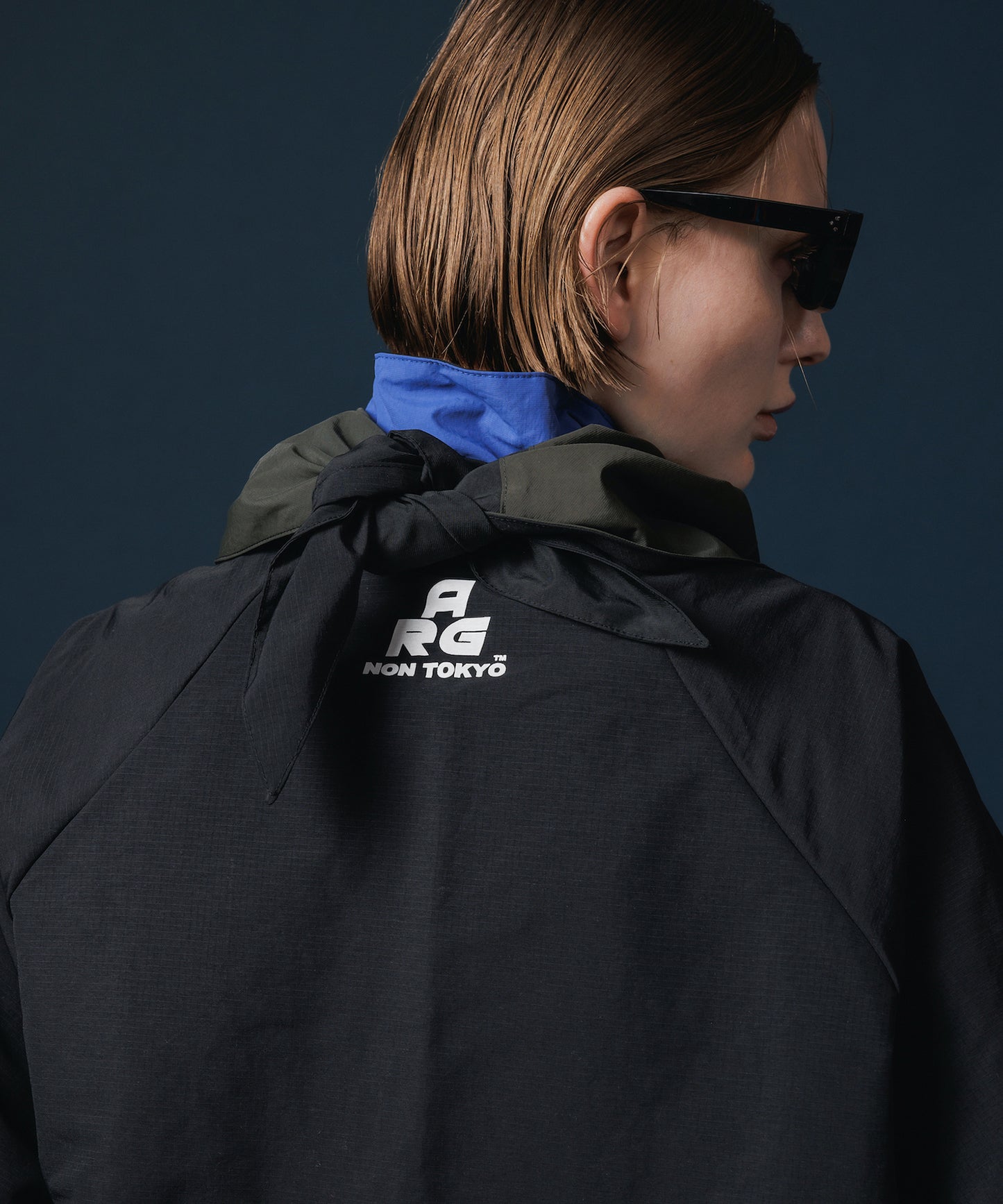 REVERSIBLE SWITCHING BLOUSON & SCARF 【納期9月下旬】