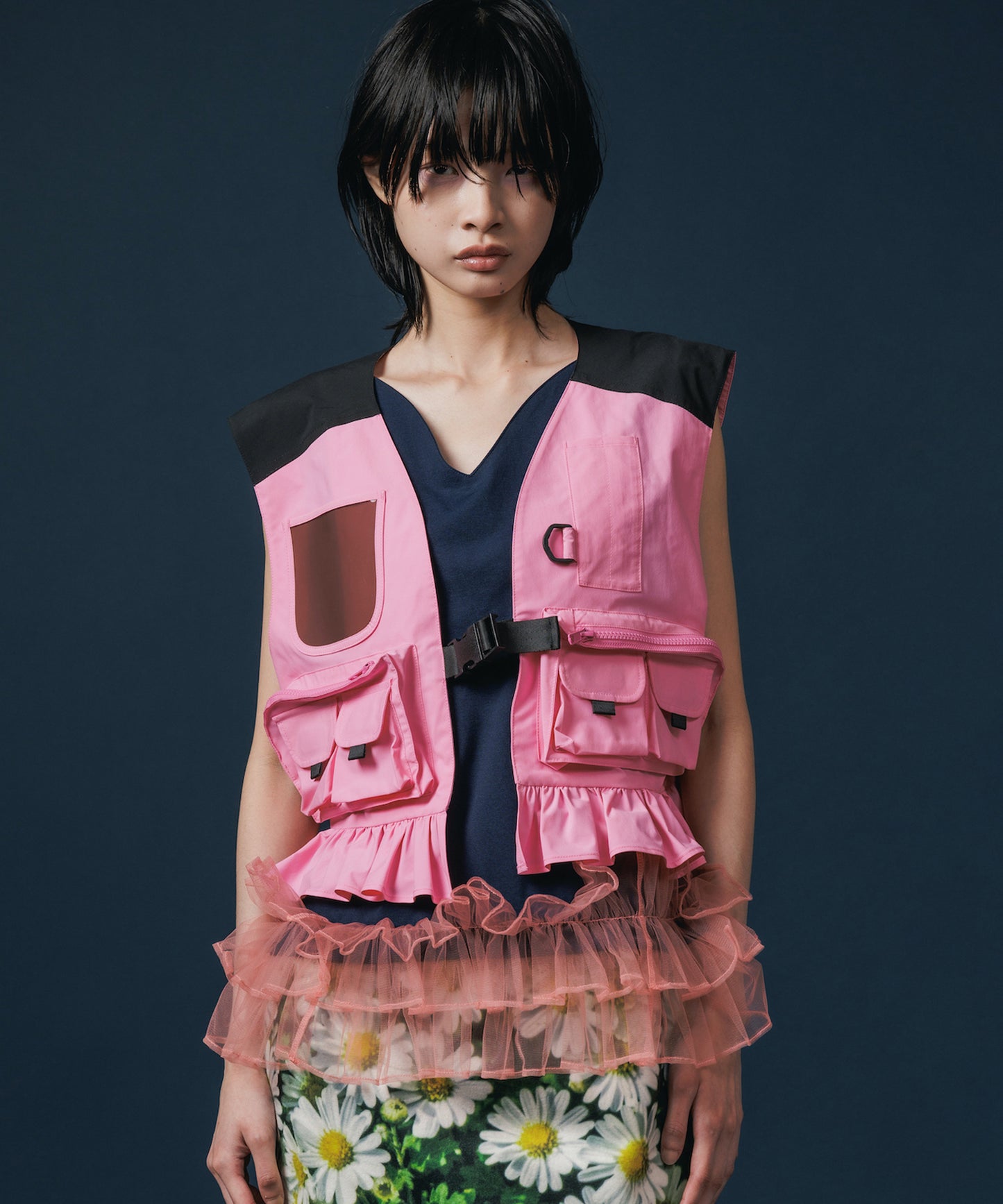 MULTIPOCKET FRILLVEST 【納期8月下旬】