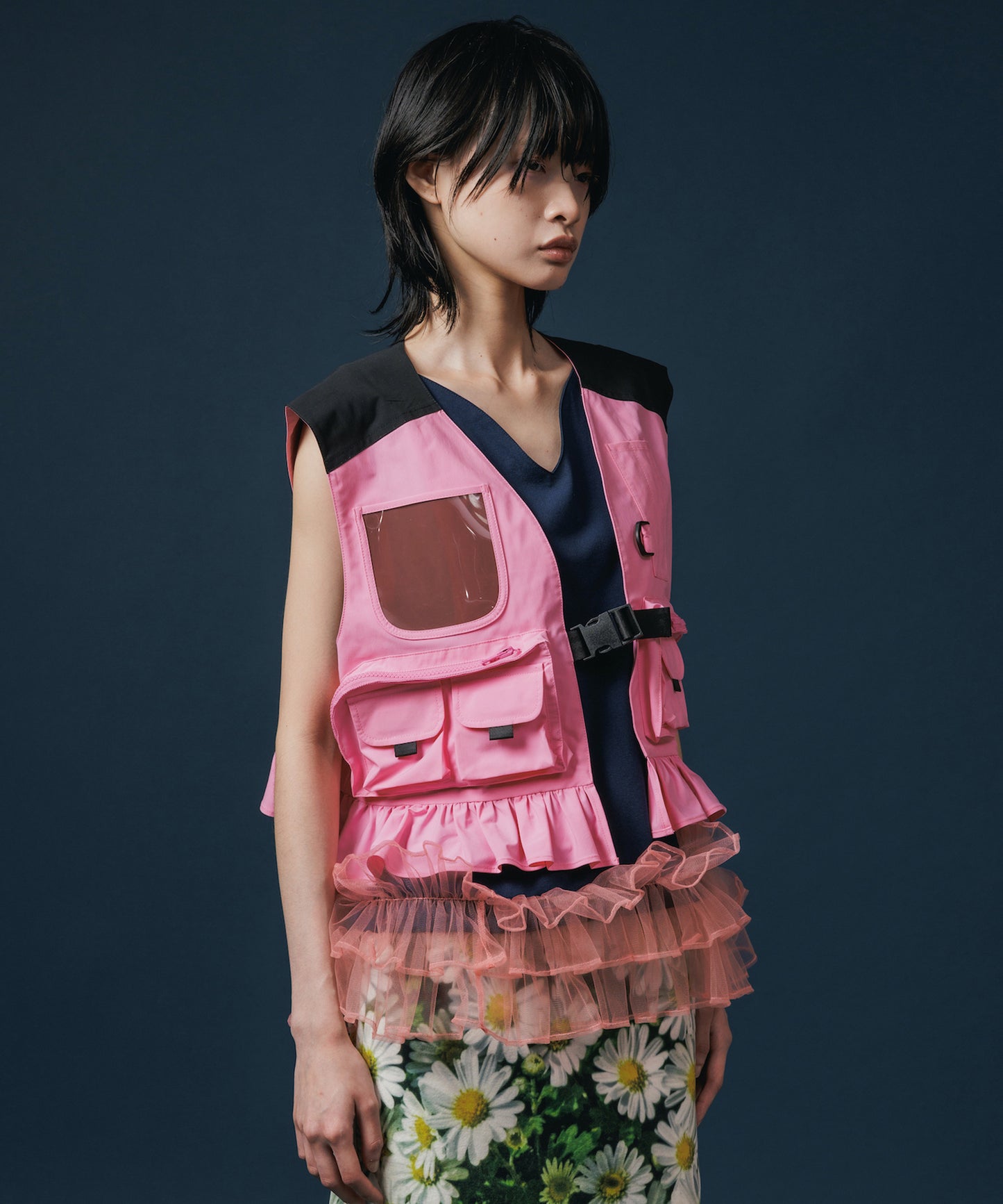 MULTIPOCKET FRILLVEST 【納期8月下旬】