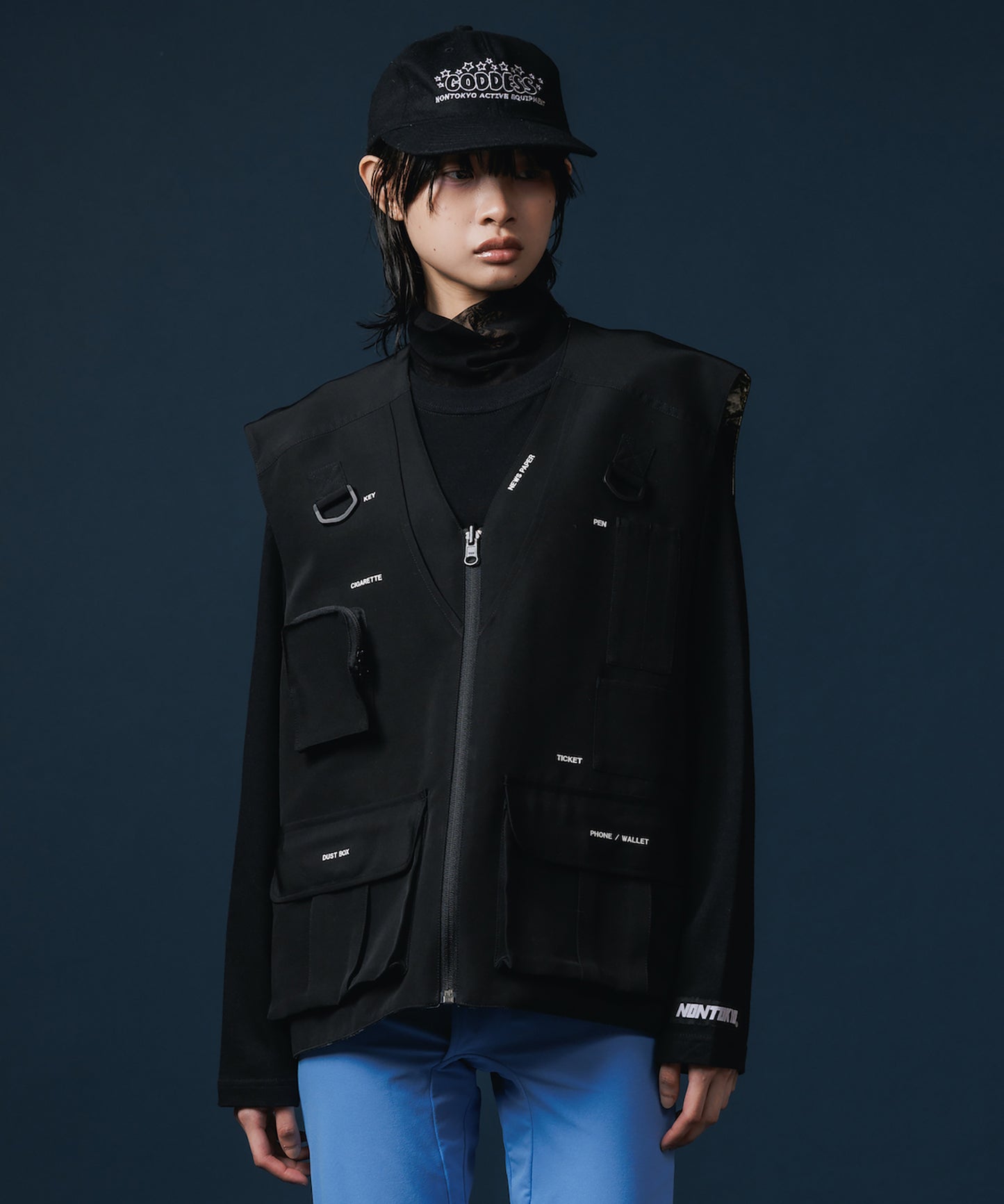 REVERSIBLE MULTI POCKET VEST 【納期9月下旬】