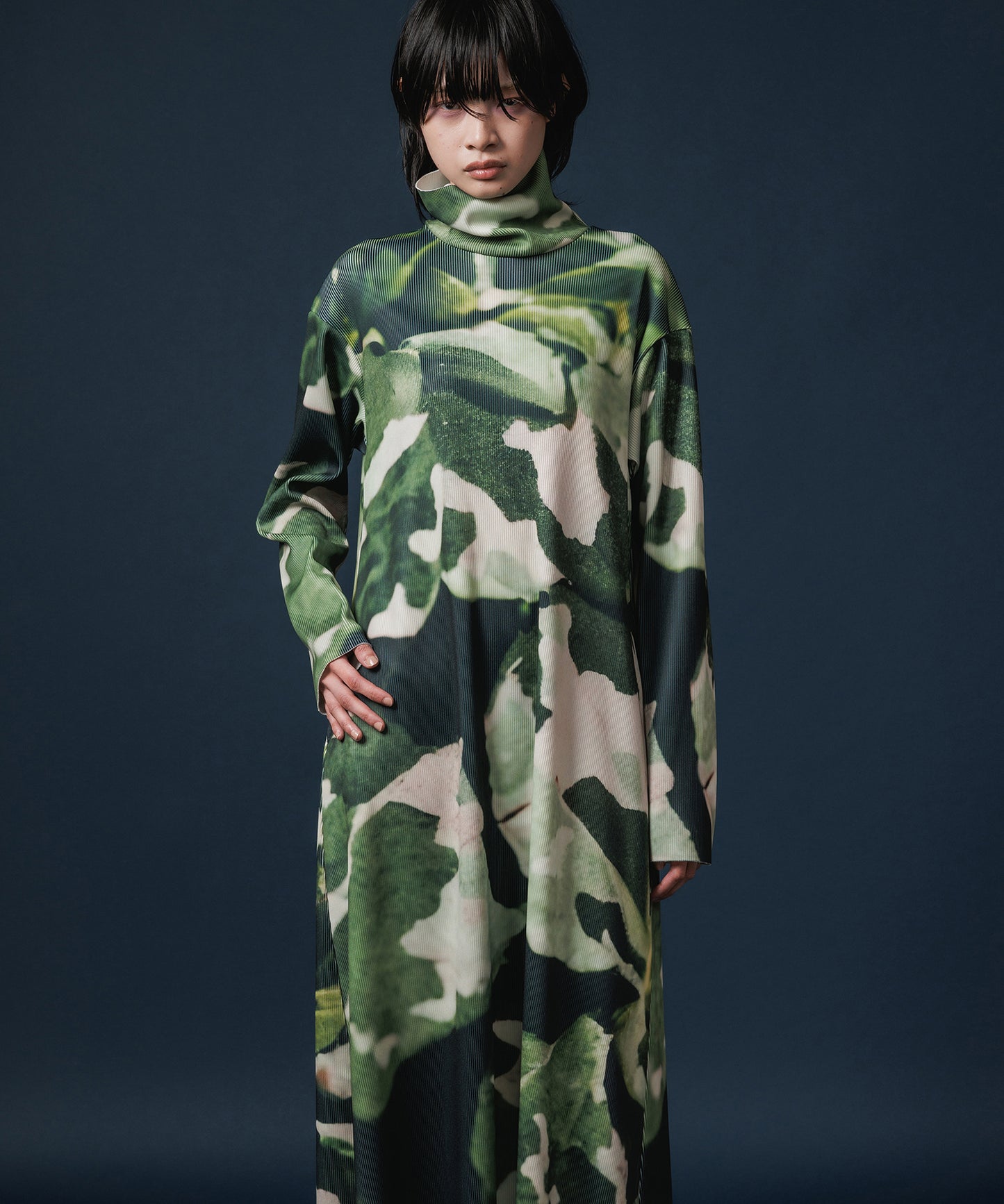 PRINT RIB HI-NECK ONE-PIECE【納期10月下旬】