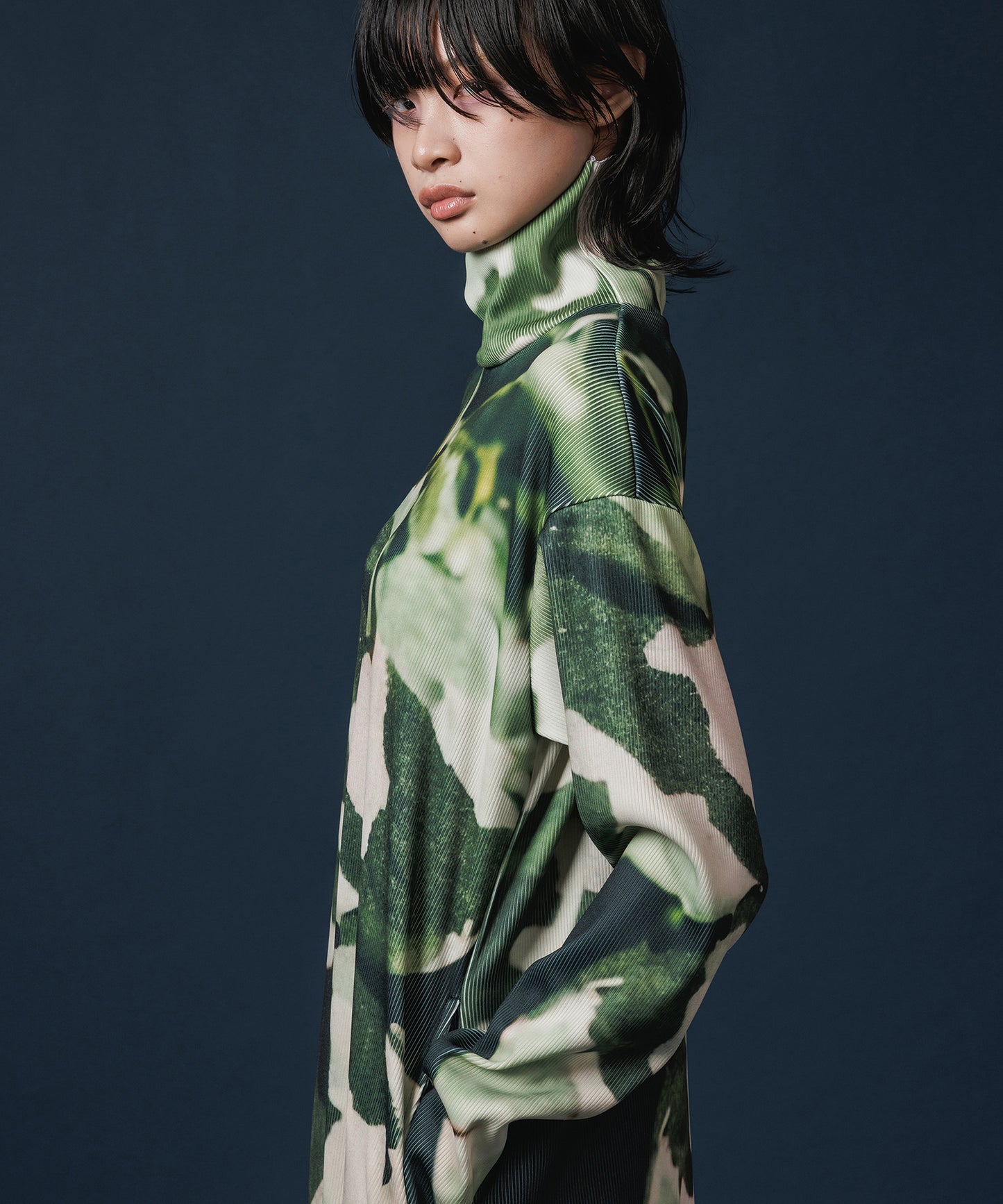 PRINT RIB HI-NECK ONE-PIECE【納期10月下旬】