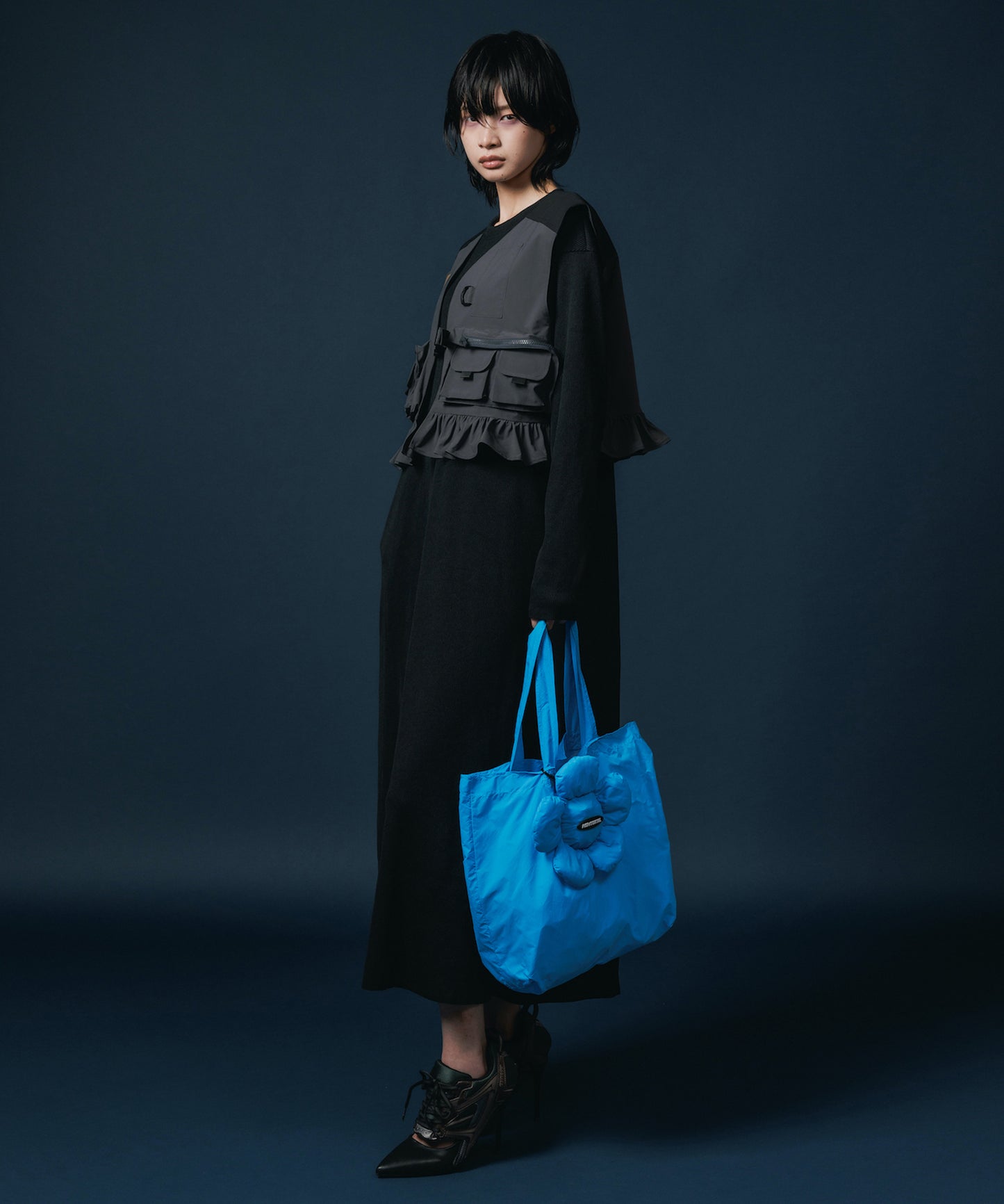 MULTIPOCKET FRILLVEST 【納期8月下旬】