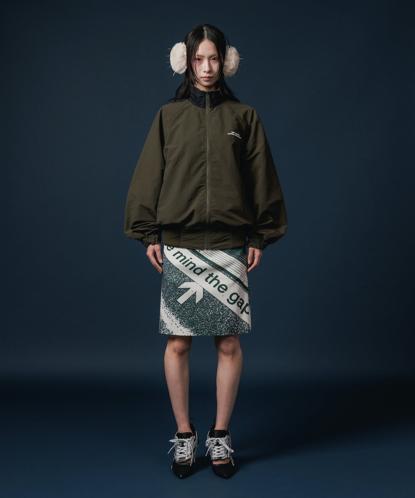 REVERSIBLE SWITCHING BLOUSON & SCARF 【納期9月下旬】