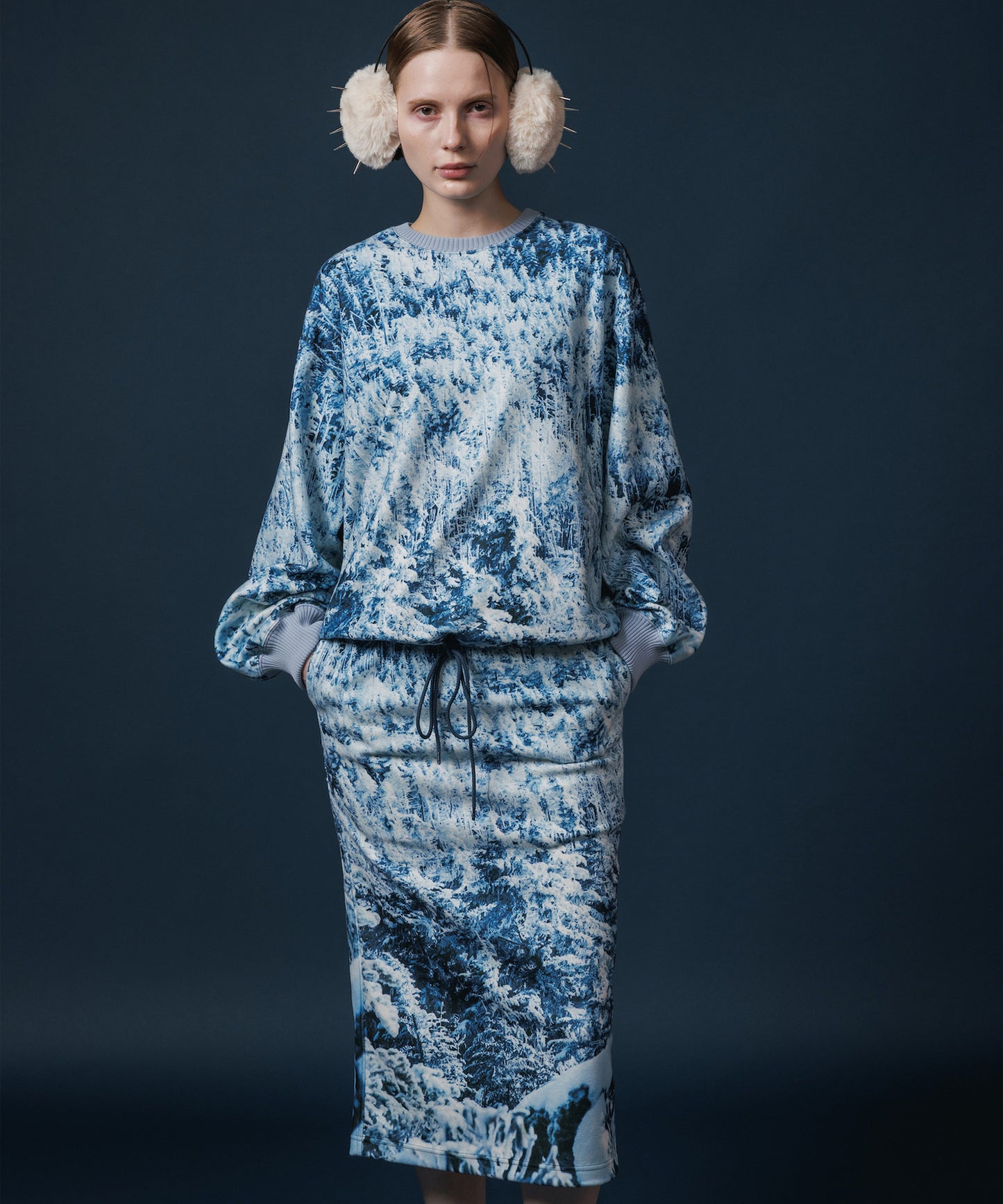 PRINT FLEECE PULLOVER TOP【納期10月下旬】