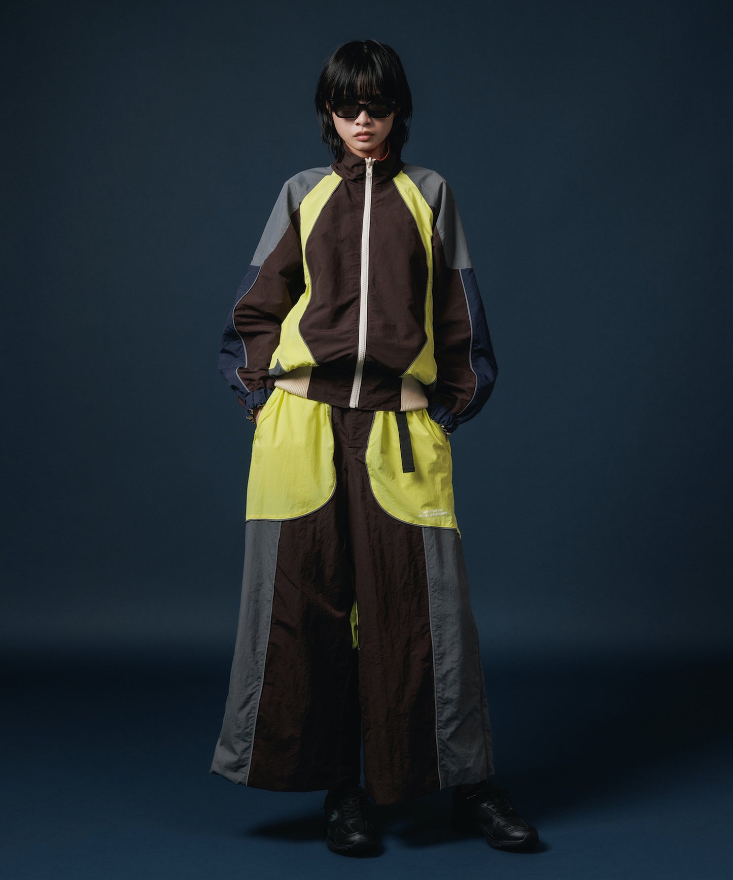 REVERSIBLE SWITCHING BLOUSON & SCARF 【納期9月下旬】
