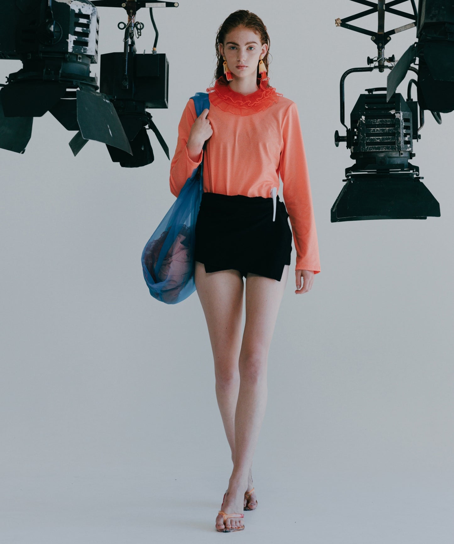 FRILL COLLAR C/S