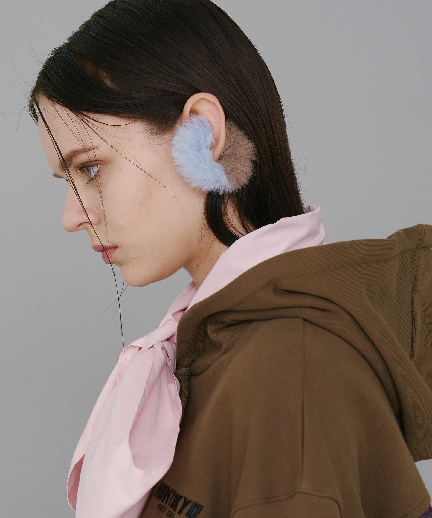 BICOLOR FUR EAR CUFF 【納期9月下旬】