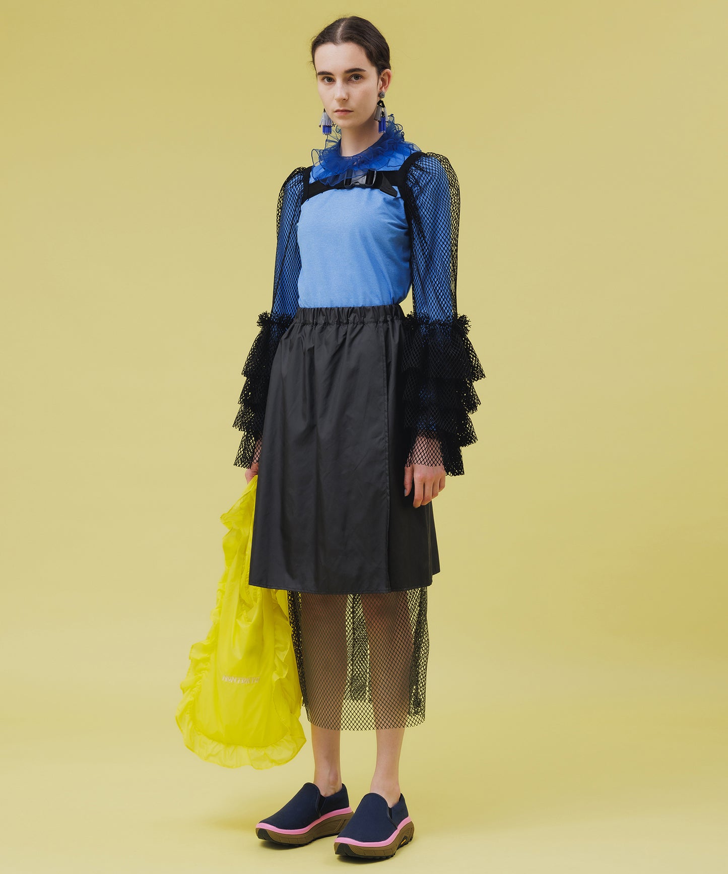 FRILL COLLAR C/S
