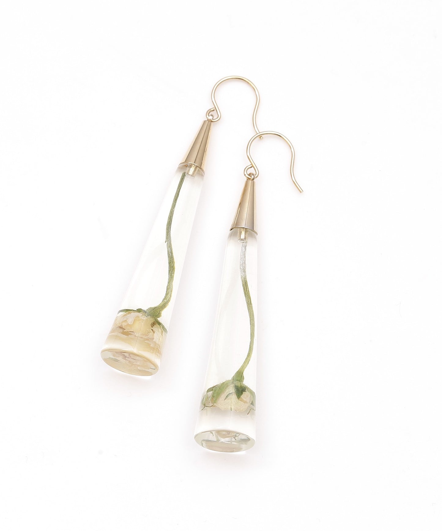 円錐フックピアス