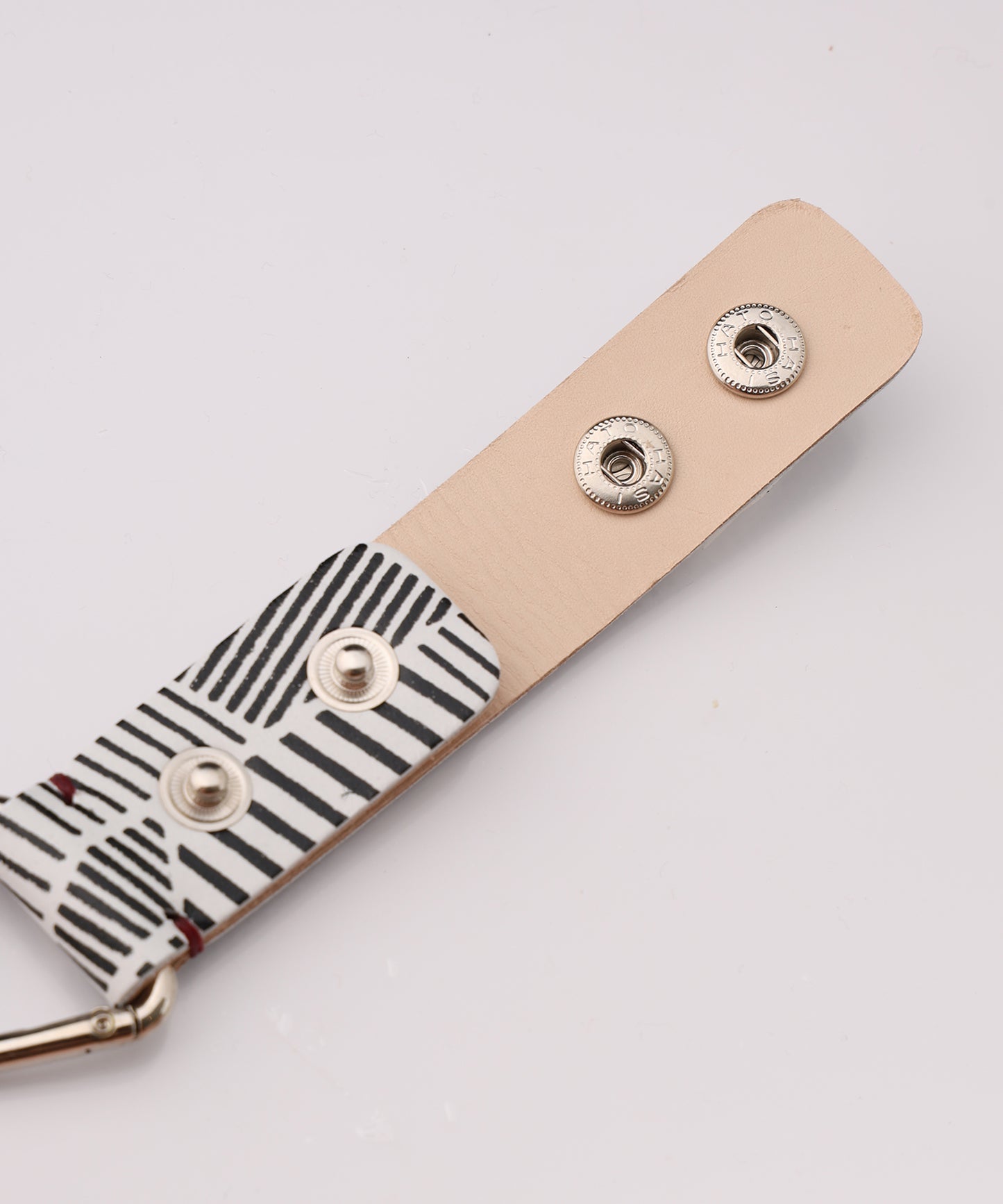 JUCO. × ANLIO 三角カラビナバンド