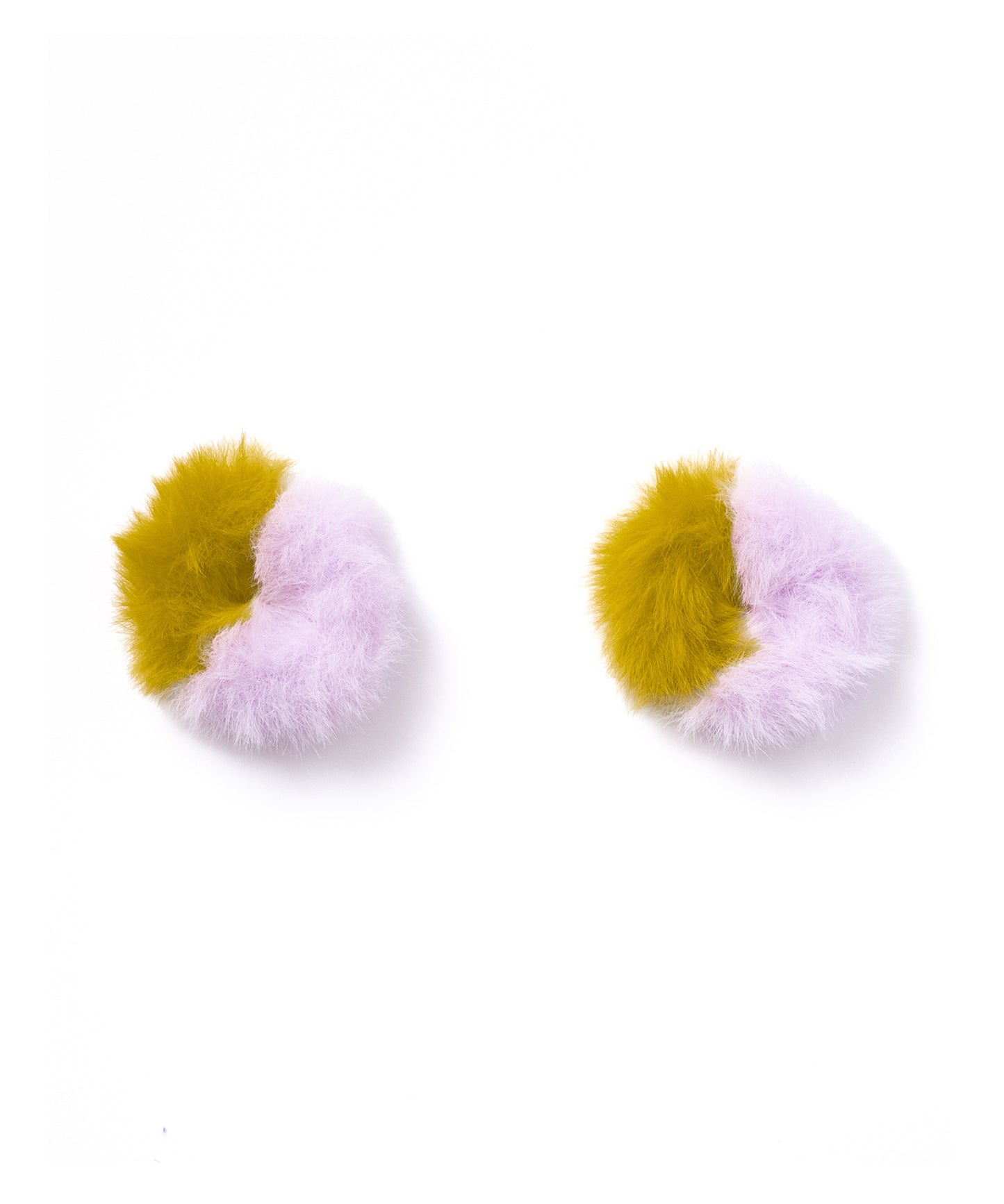 BICOLOR FUR EAR CUFF 【納期9月下旬】