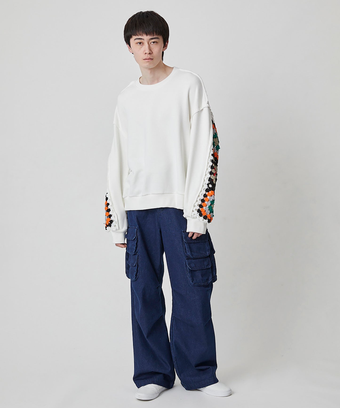CROCHET SLEEVE SWEAT