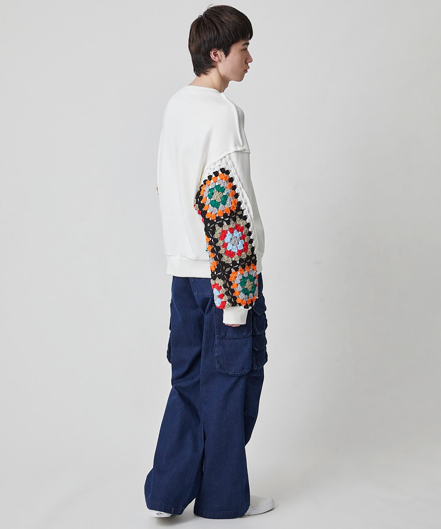 CROCHET SLEEVE SWEAT