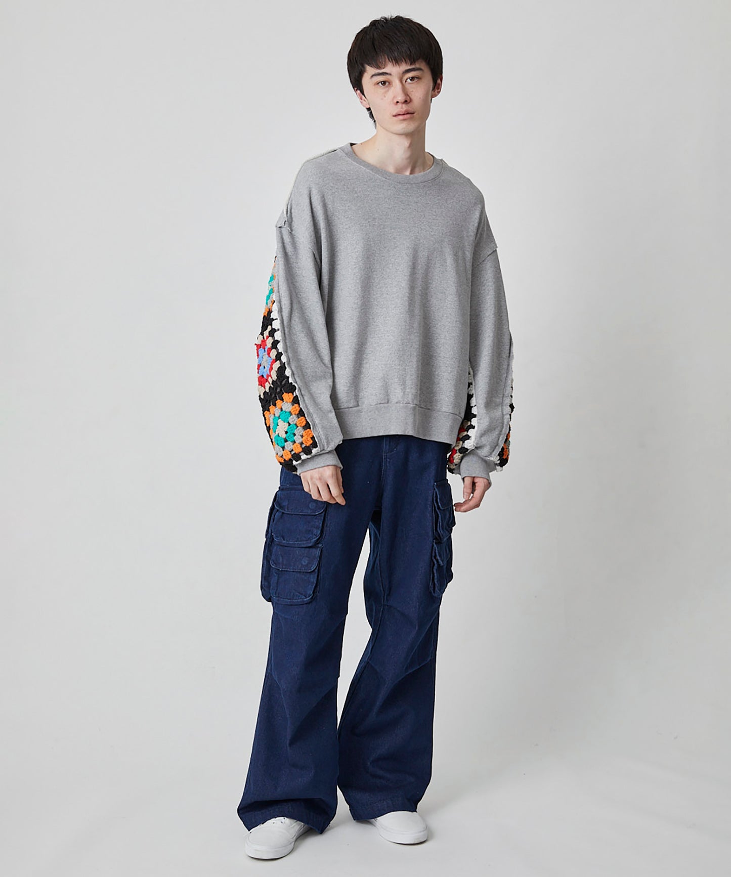 CROCHET SLEEVE SWEAT