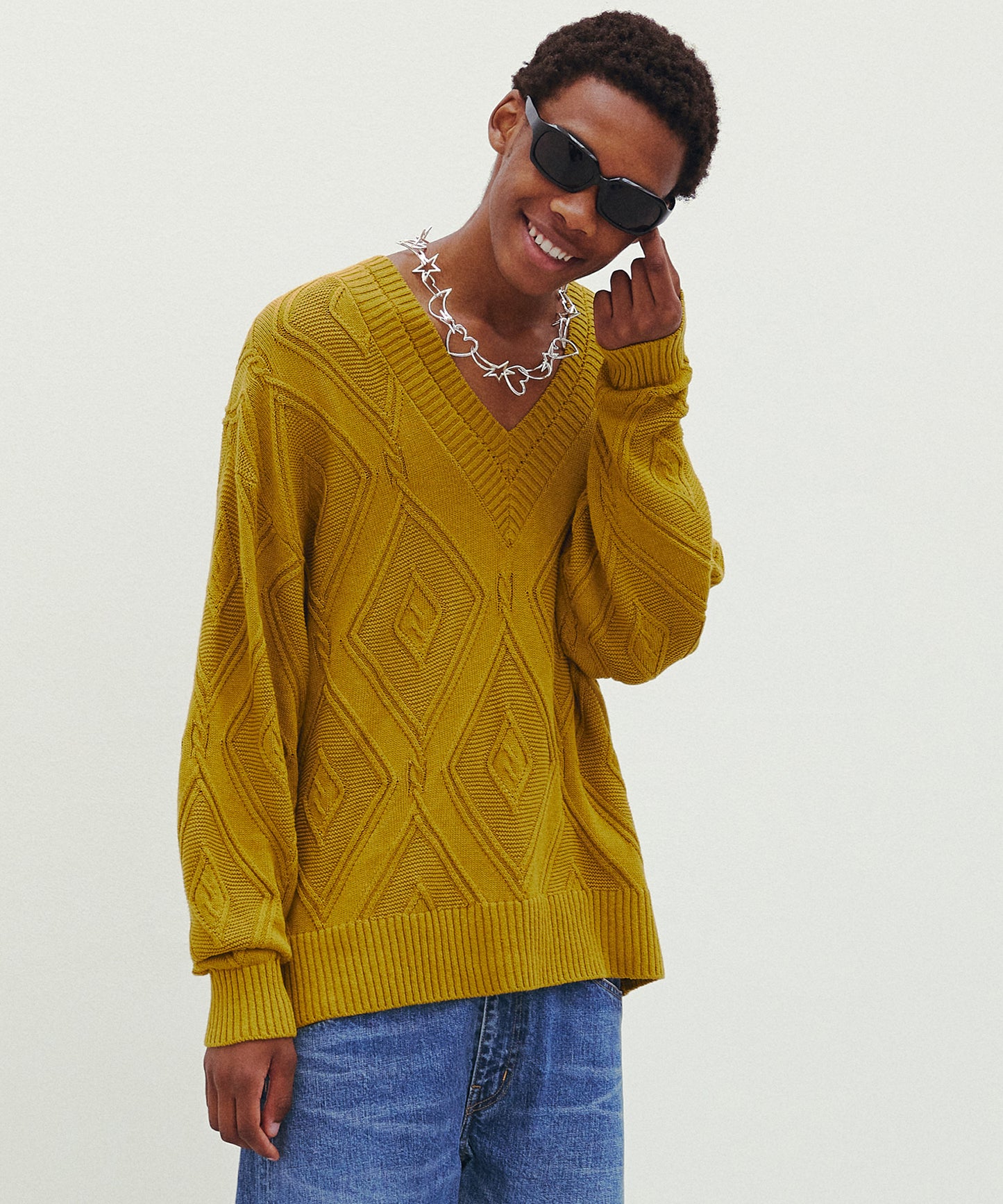 CABLE KNIT
